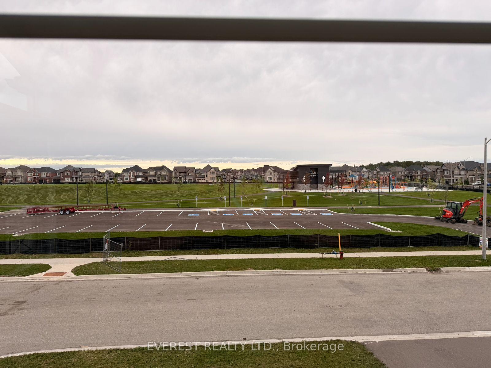 Photo 4 of 1105 Cole Street, Innisfil, Rural Innisfil — HOMEH