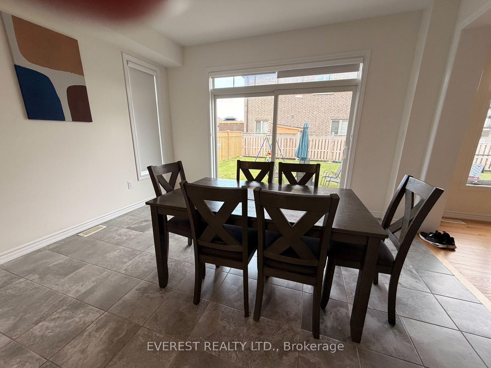 Photo 9 of 1105 Cole Street, Innisfil, Rural Innisfil — HOMEH