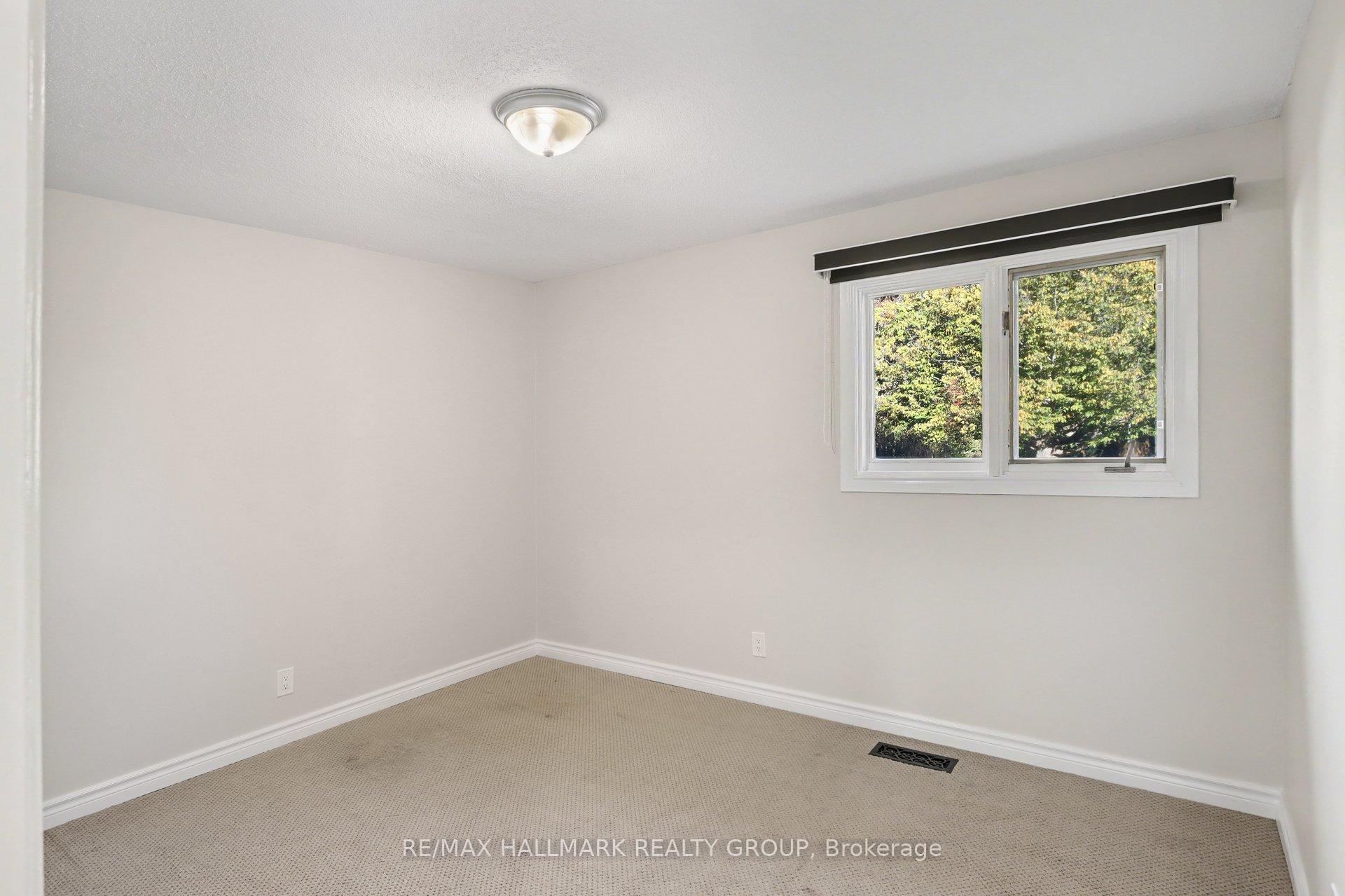 Photo 16 of 65 Christopher Hamilton Street, Ottawa, Richmond — HOMEH
