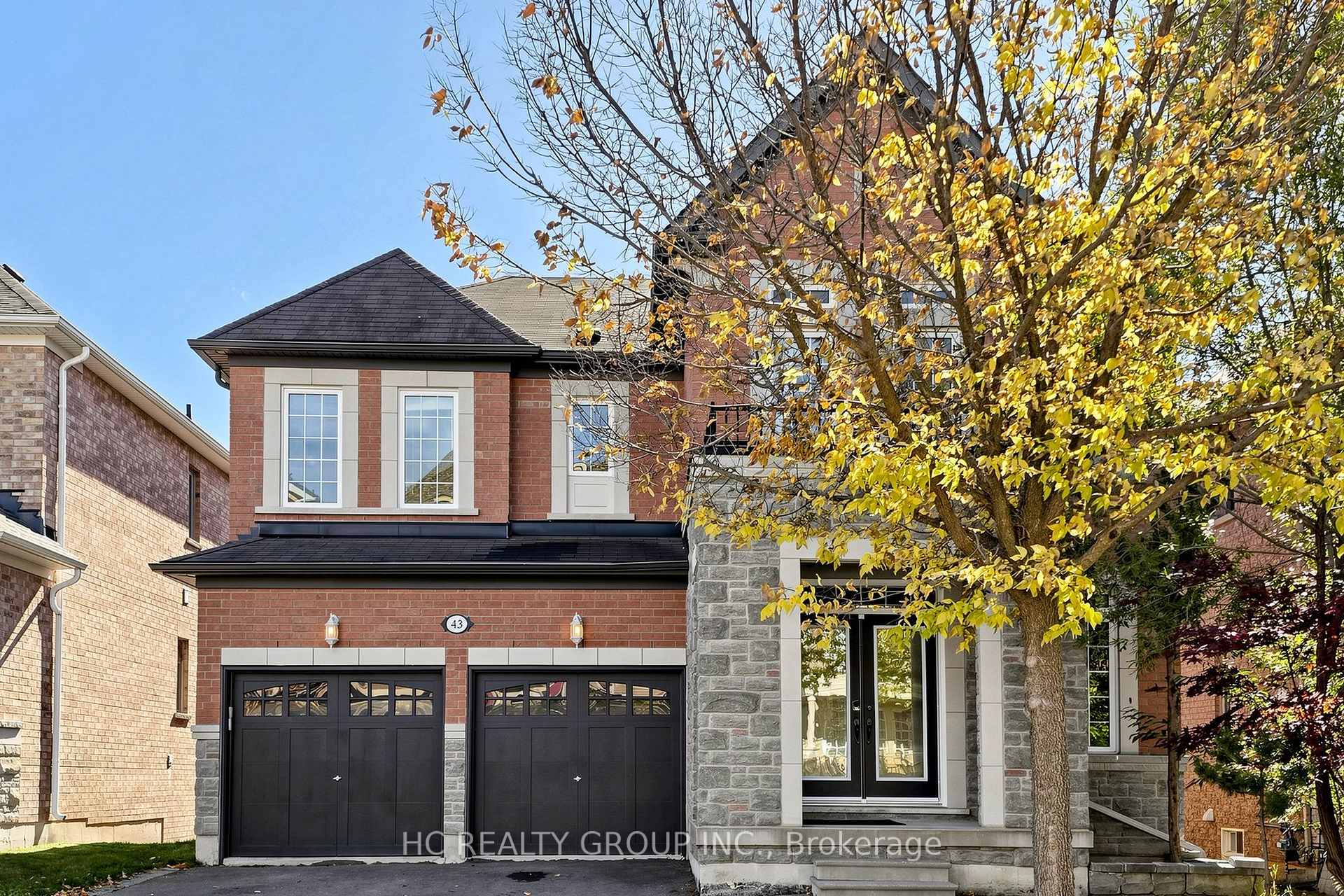 Photo 3 of 43 Randolph Drive, Vaughan, Patterson — HOMEH