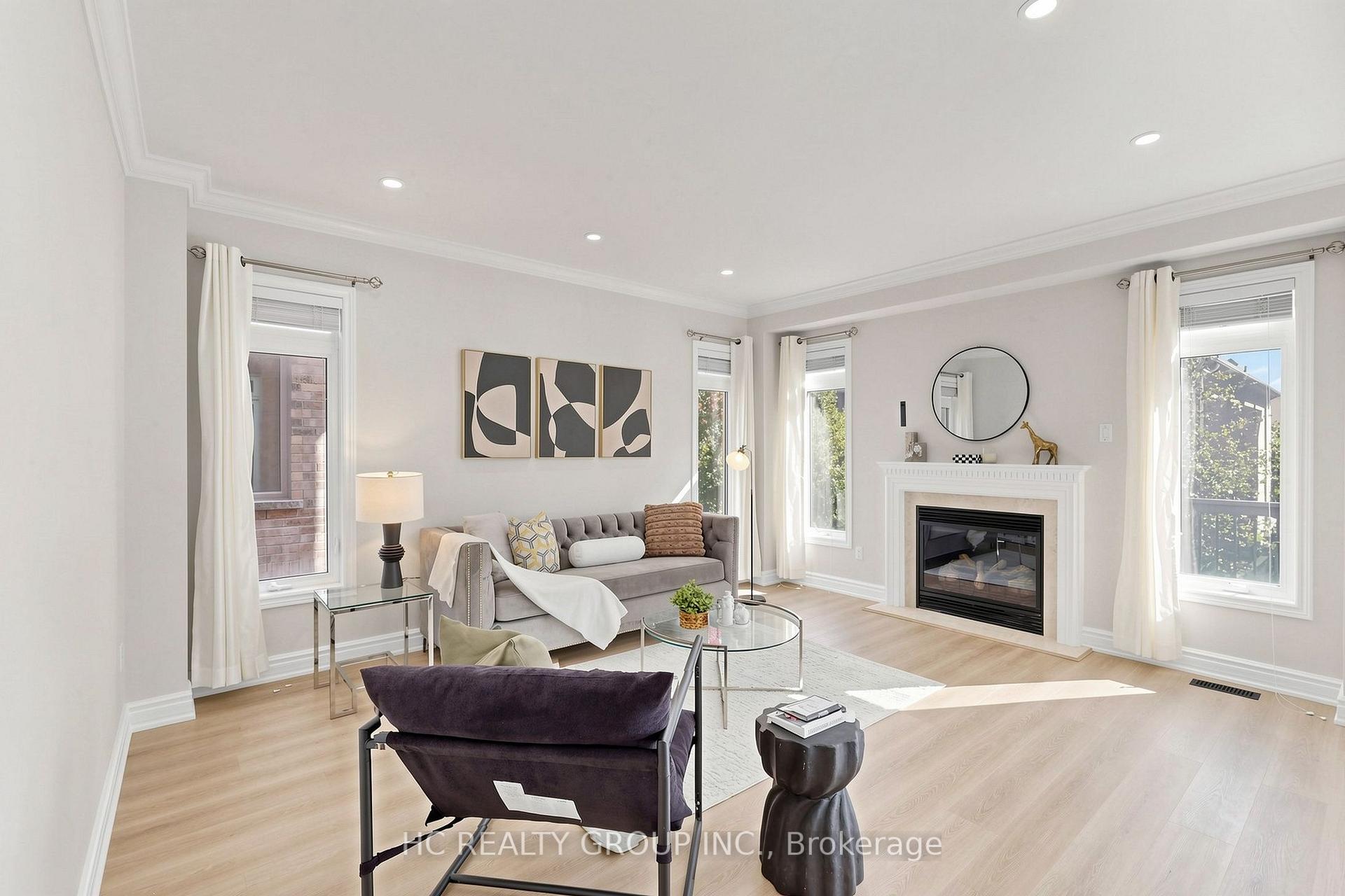 Photo 6 of 43 Randolph Drive, Vaughan, Patterson — HOMEH
