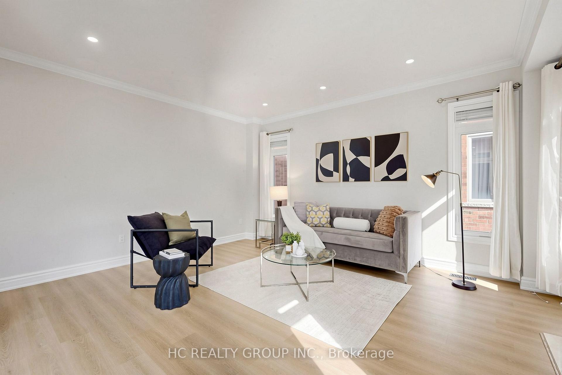 Photo 7 of 43 Randolph Drive, Vaughan, Patterson — HOMEH
