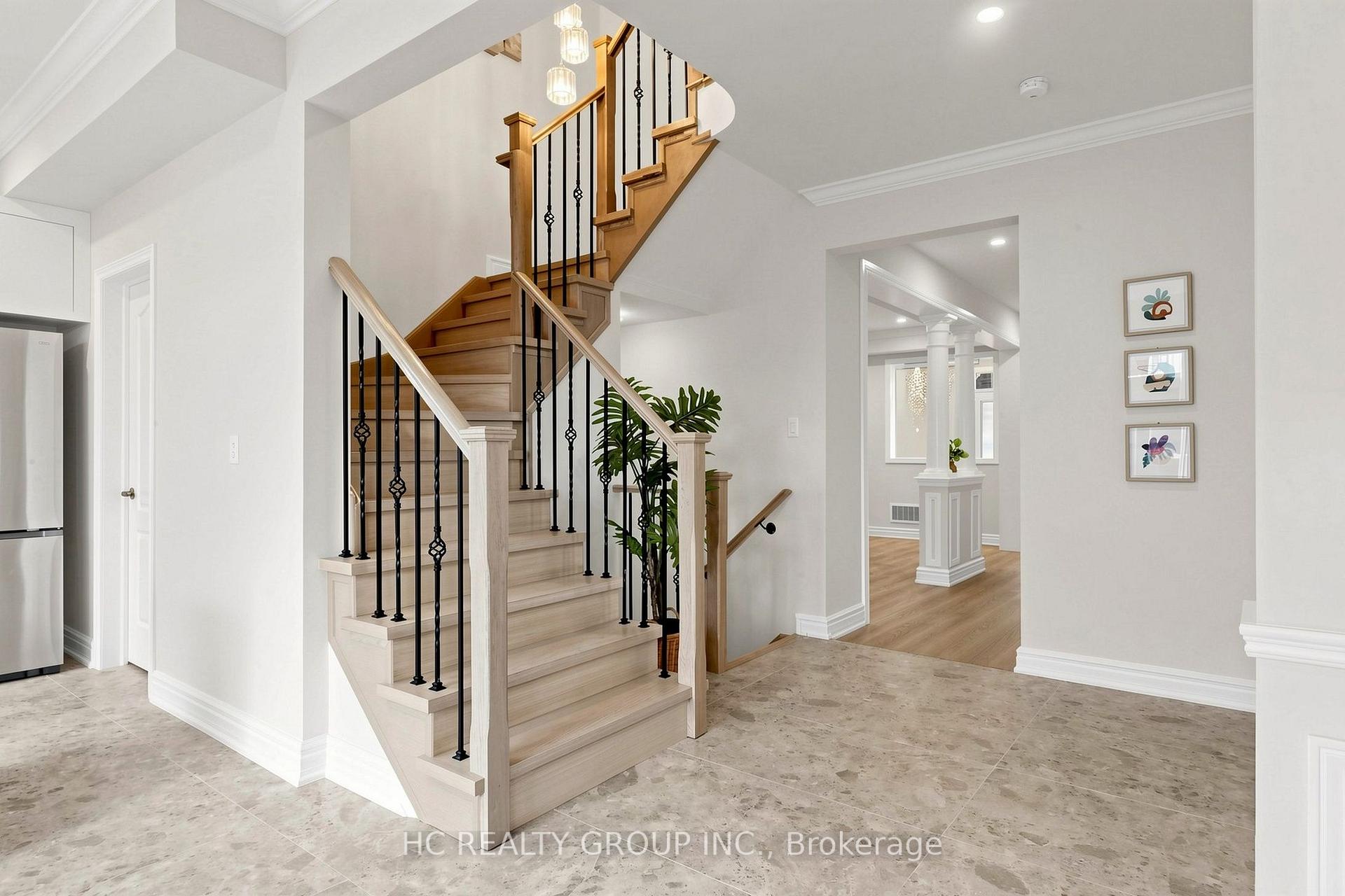 Photo 21 of 43 Randolph Drive, Vaughan, Patterson — HOMEH