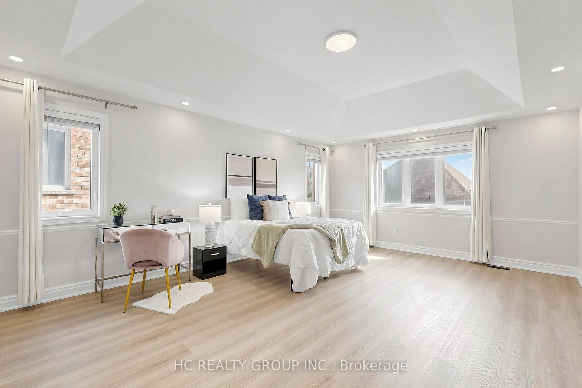 Photo 25 of 43 Randolph Drive, Vaughan, Patterson — HOMEH