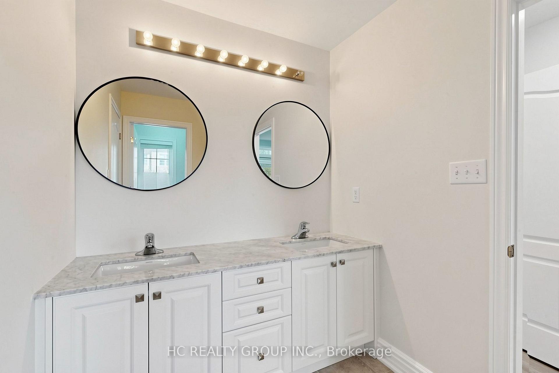 Photo 34 of 43 Randolph Drive, Vaughan, Patterson — HOMEH