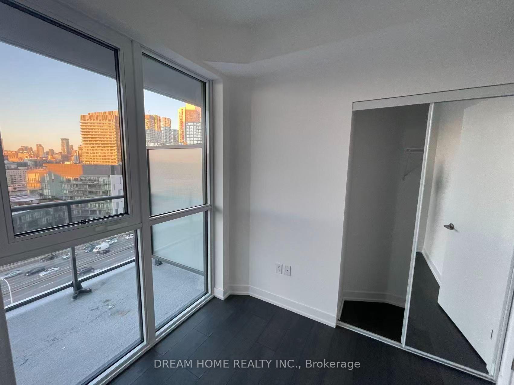 Photo 5 of Unit 2004, 38 Iannuzzi Street, Toronto, Niagara — HOMEH