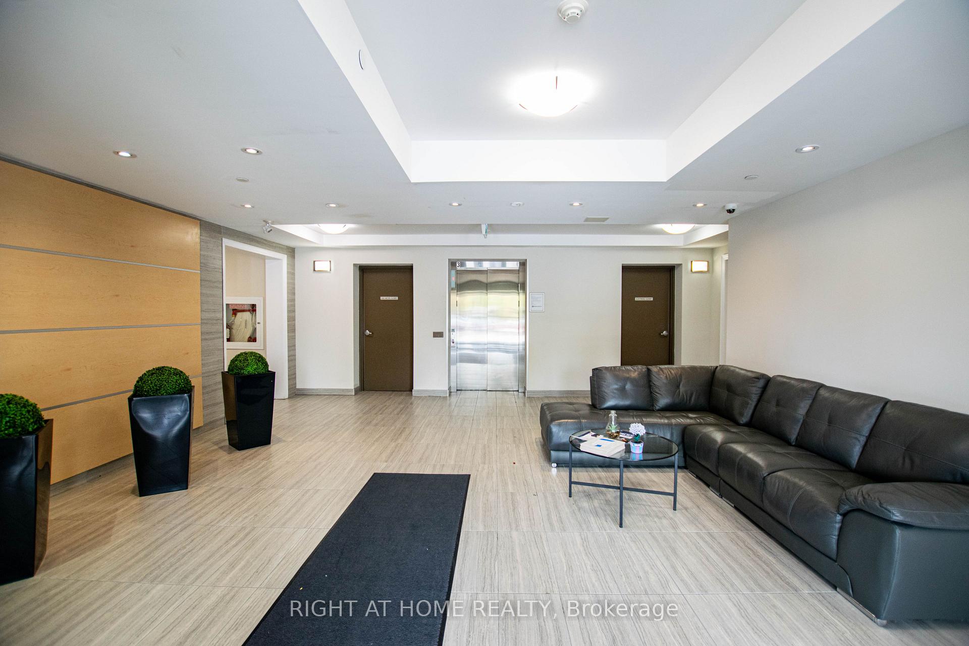 Photo 18 of Unit 425, 80 Aspen Springs Drive, Clarington, Bowmanville — HOMEH