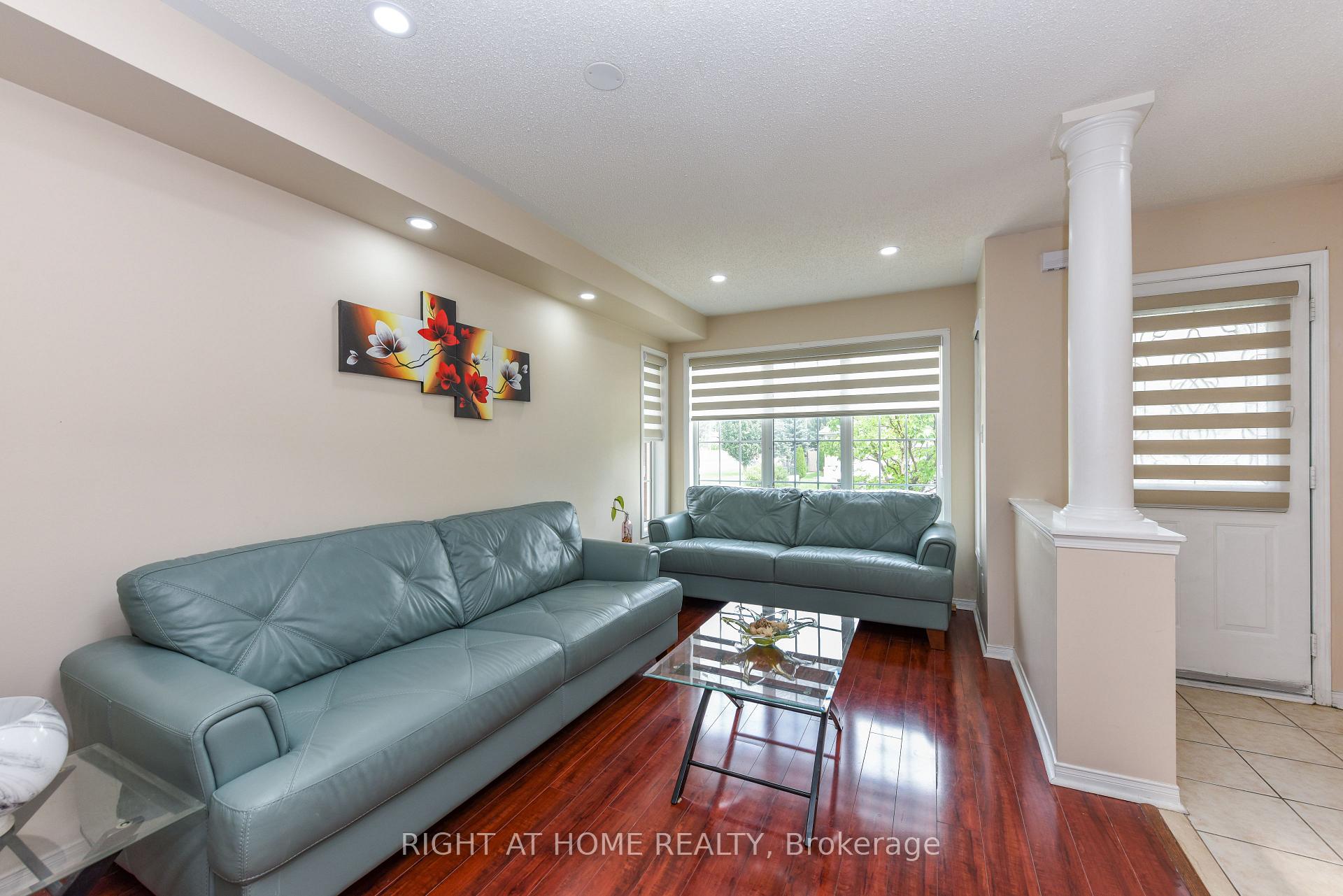 Photo 2 of 5986 Long Valley Road, Mississauga, Churchill Meadows — HOMEH