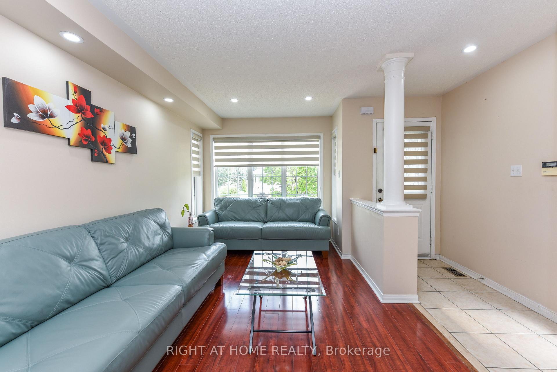 Photo 3 of 5986 Long Valley Road, Mississauga, Churchill Meadows — HOMEH