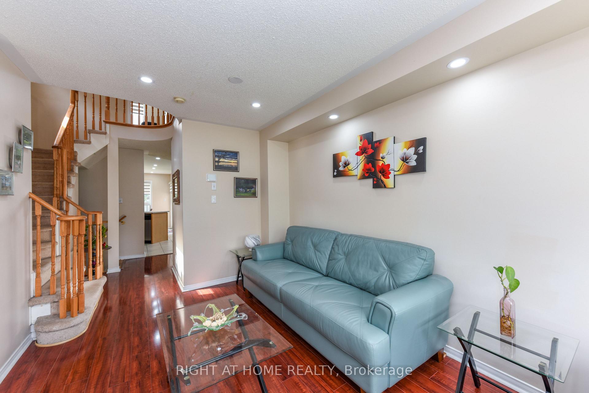Photo 4 of 5986 Long Valley Road, Mississauga, Churchill Meadows — HOMEH