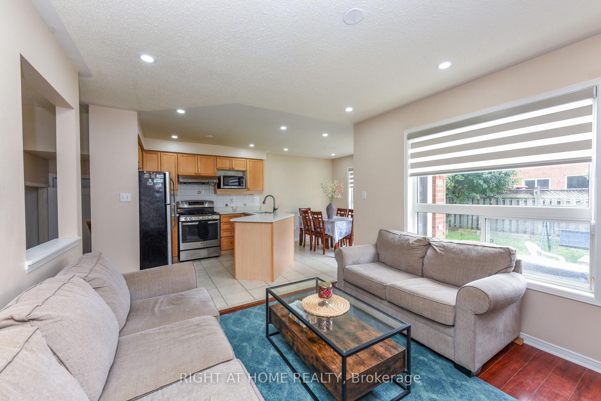 Photo 8 of 5986 Long Valley Road, Mississauga, Churchill Meadows — HOMEH