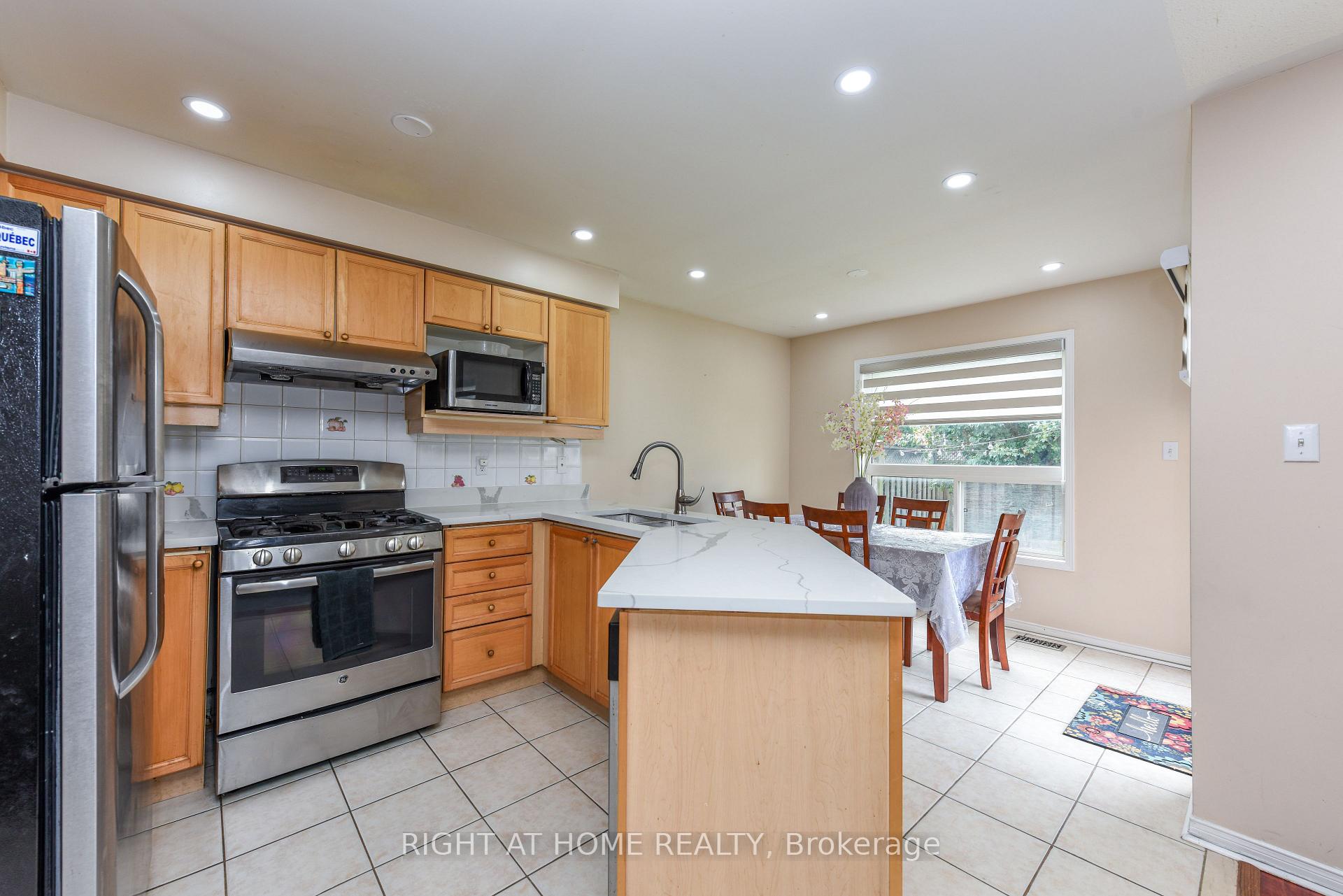 Photo 11 of 5986 Long Valley Road, Mississauga, Churchill Meadows — HOMEH