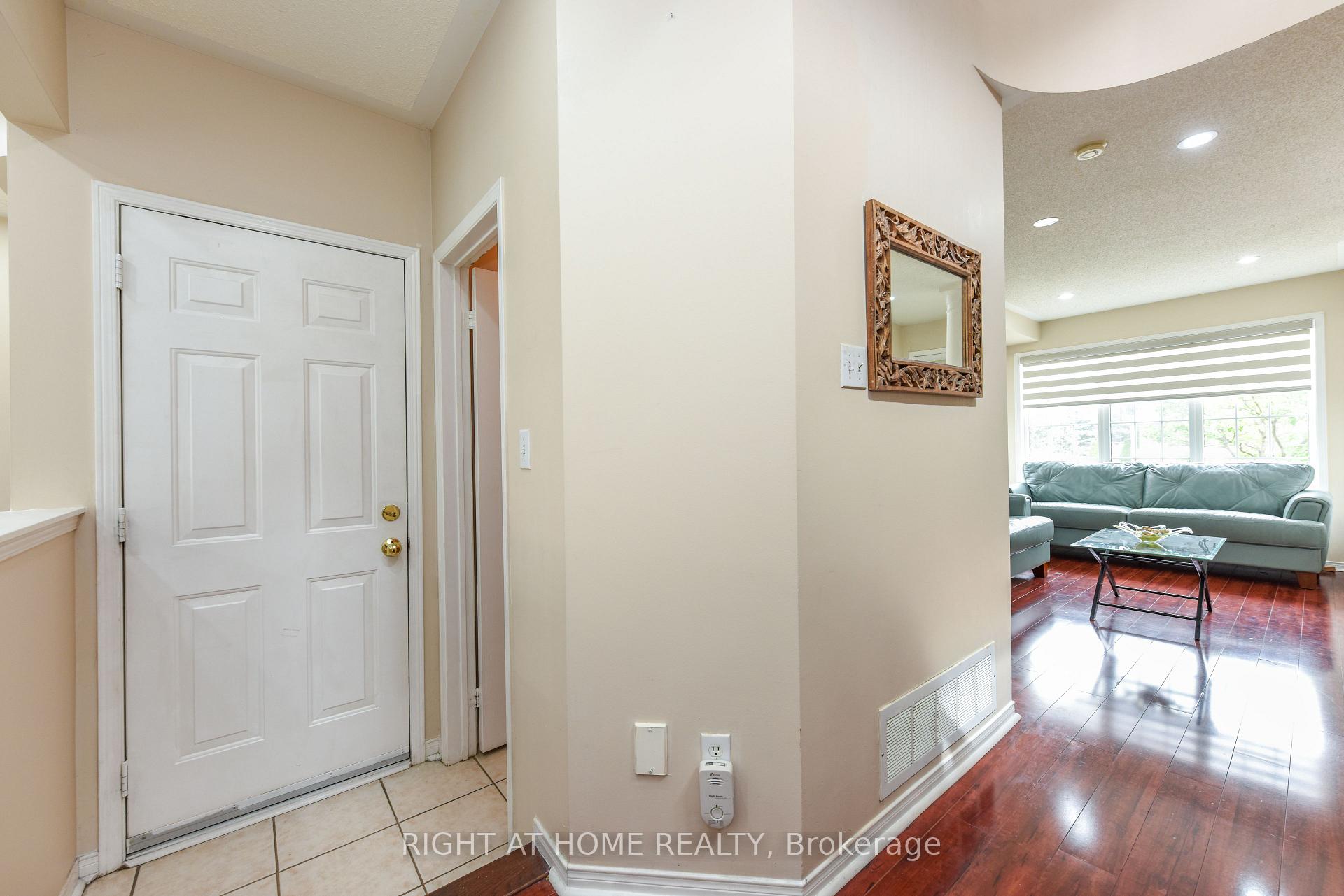 Photo 15 of 5986 Long Valley Road, Mississauga, Churchill Meadows — HOMEH