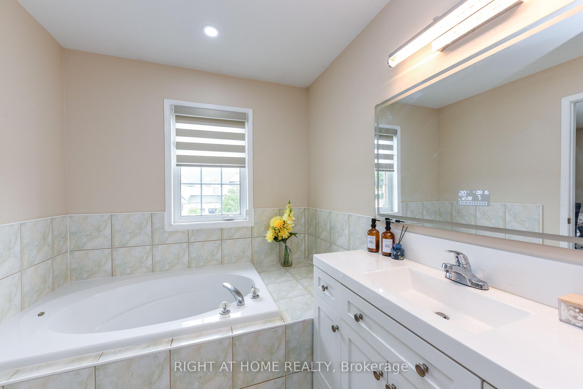 Photo 23 of 5986 Long Valley Road, Mississauga, Churchill Meadows — HOMEH