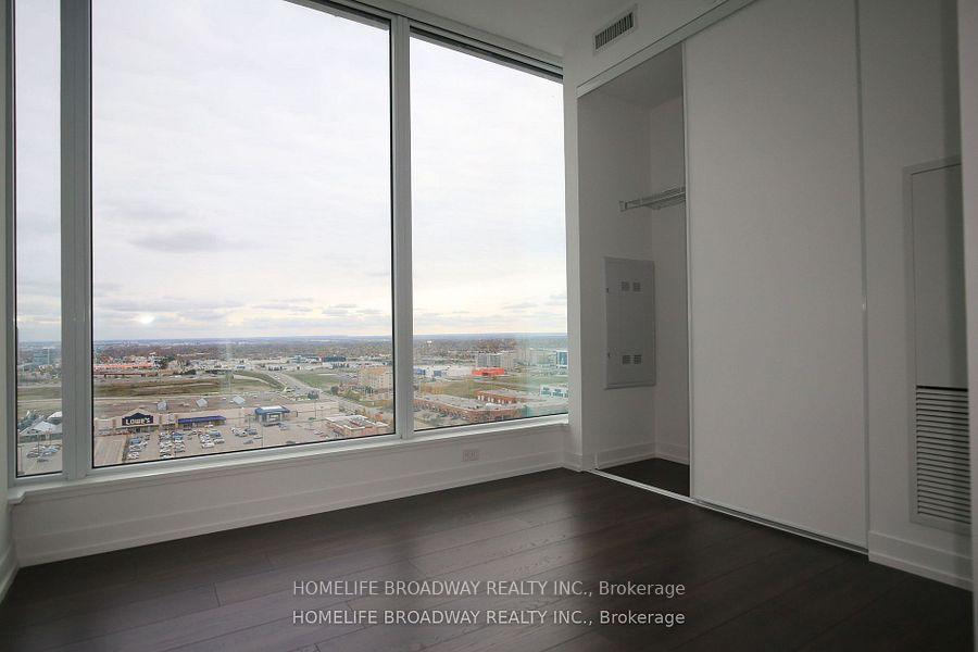 Photo 4 of Unit 2010, 5 Buttermill Avenue, Vaughan, Vaughan Corporate Centre — HOMEH