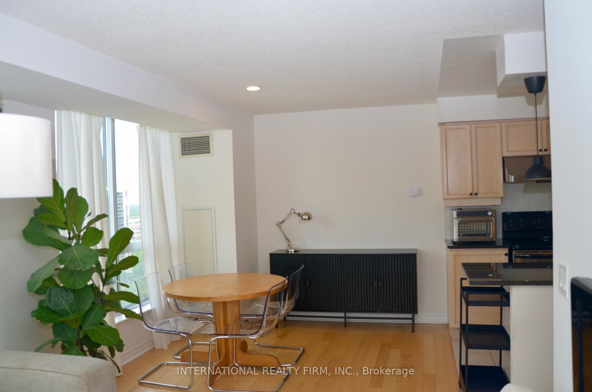 Photo 5 of Unit 1403, 70 High Park Avenue, Toronto, High Park North — HOMEH