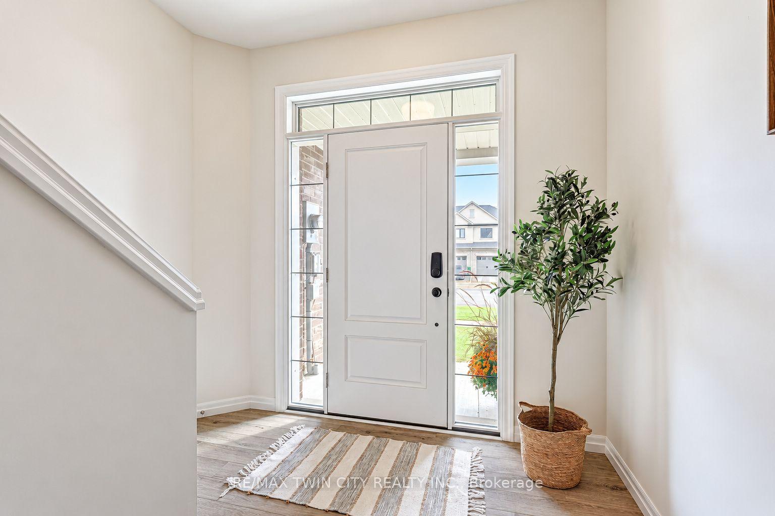 Photo 4 of 224 Renaissance Drive, St. Thomas — HOMEH