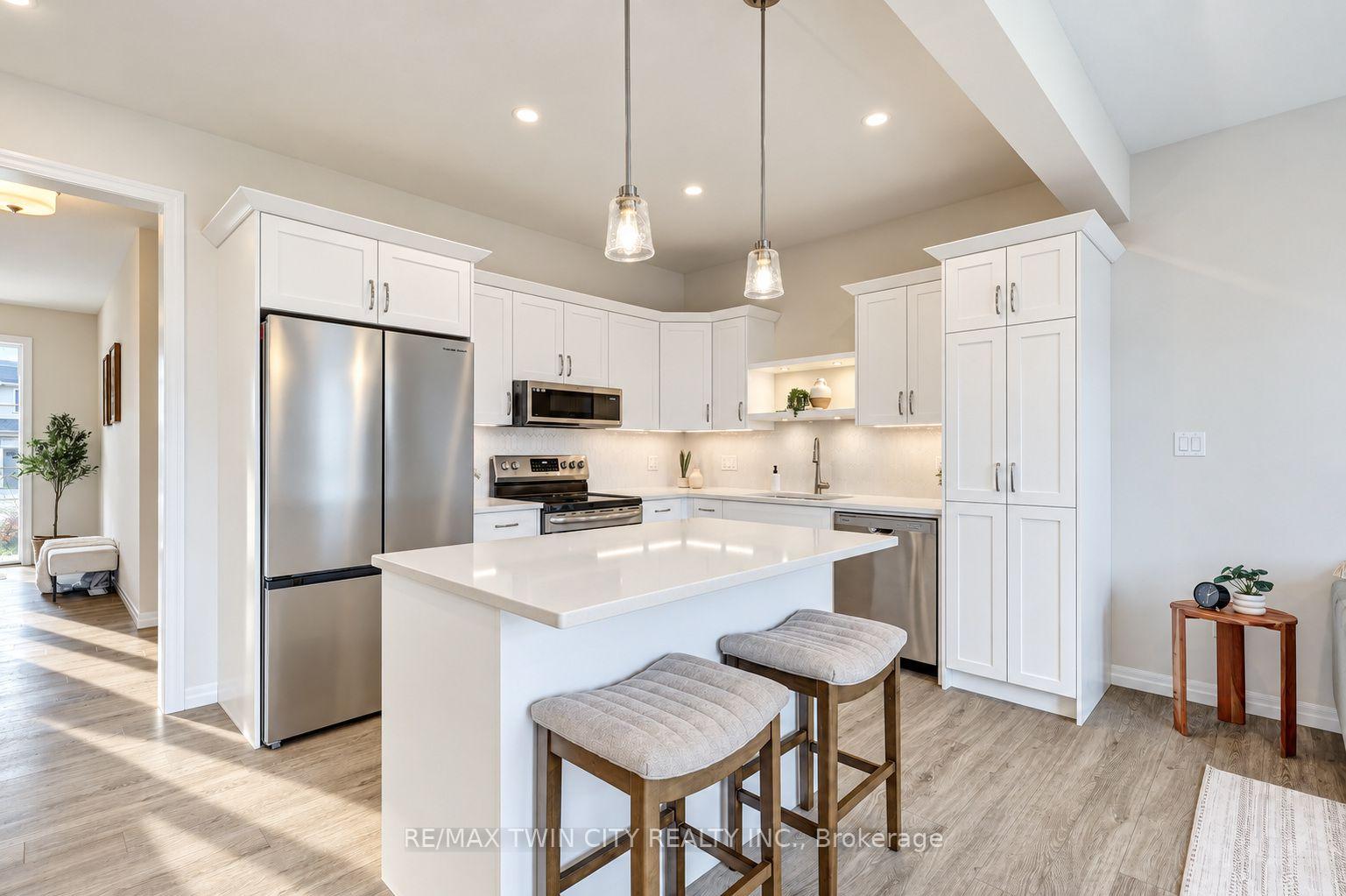 Photo 9 of 224 Renaissance Drive, St. Thomas — HOMEH