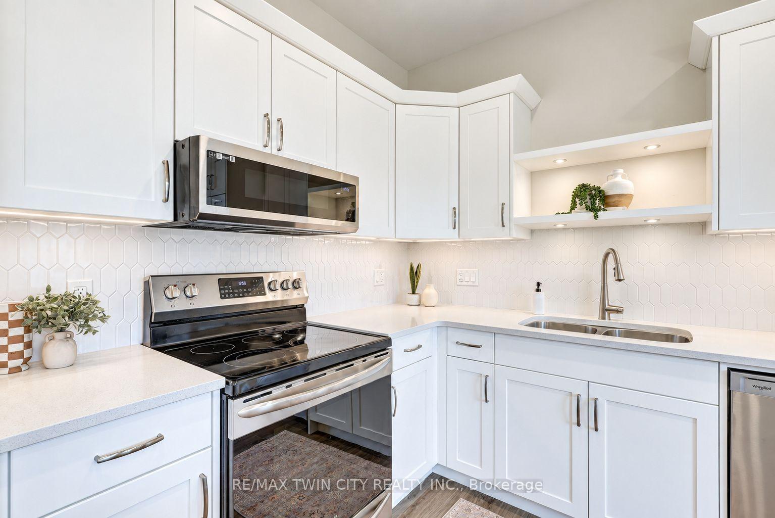 Photo 13 of 224 Renaissance Drive, St. Thomas — HOMEH