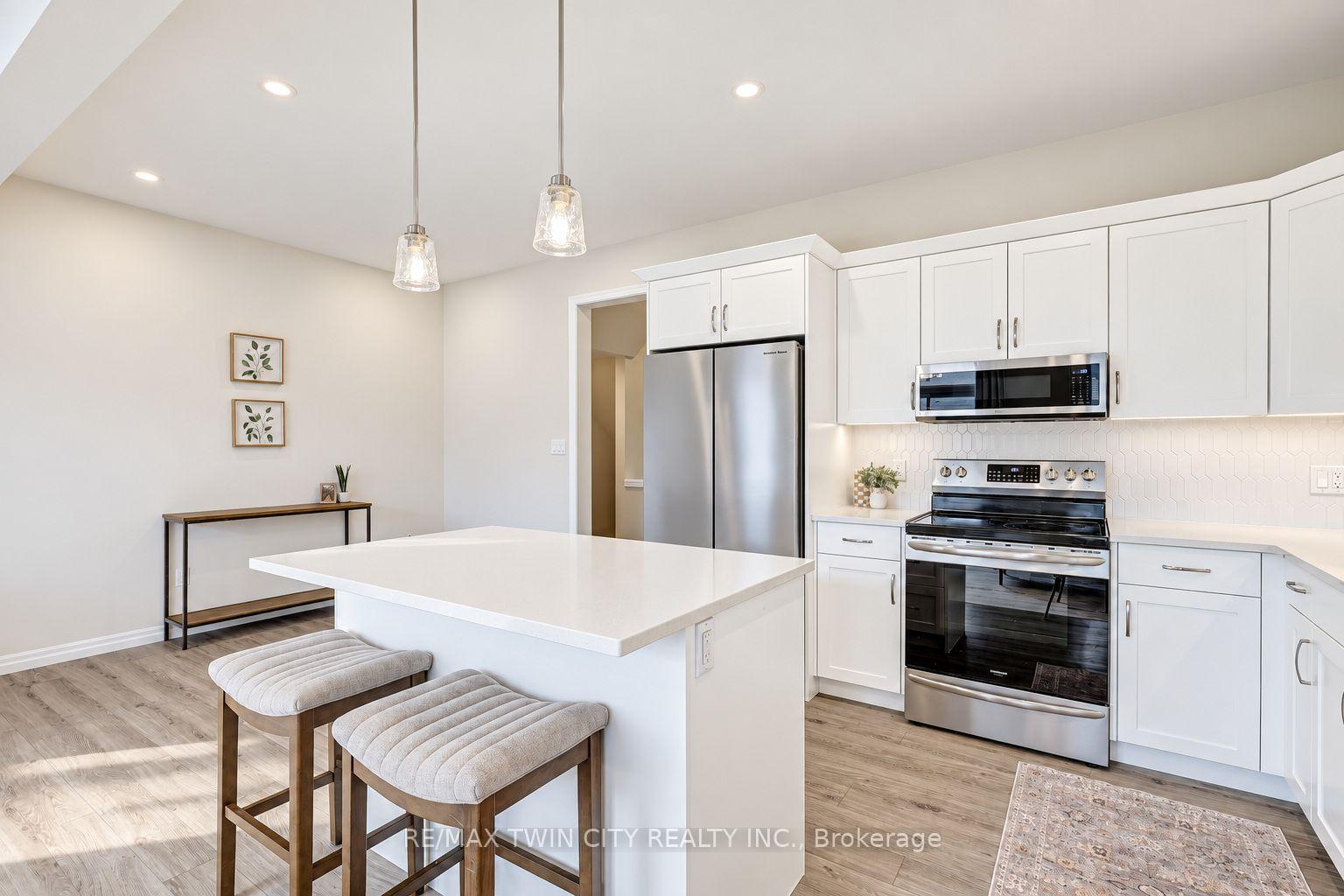Photo 14 of 224 Renaissance Drive, St. Thomas — HOMEH