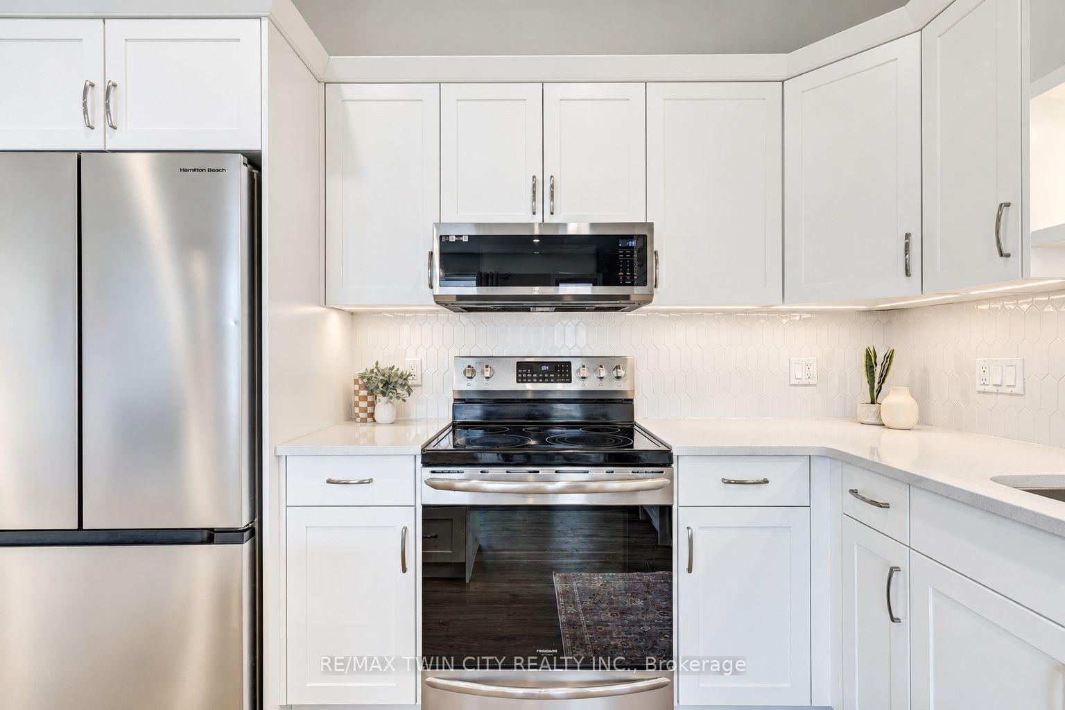 Photo 15 of 224 Renaissance Drive, St. Thomas — HOMEH