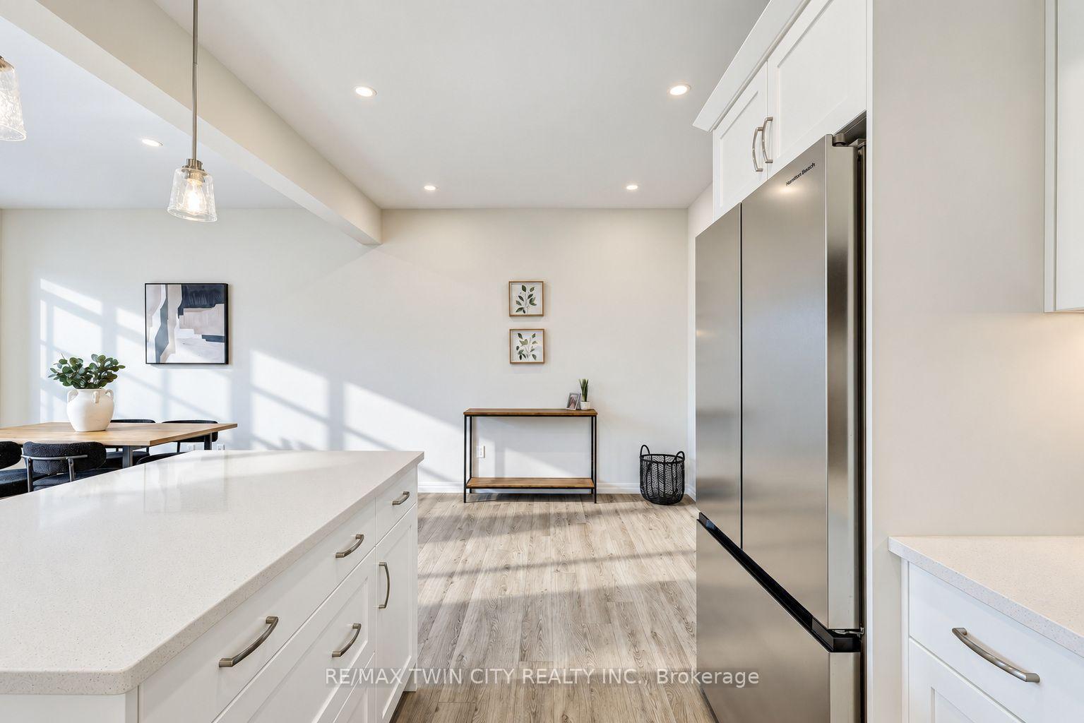 Photo 16 of 224 Renaissance Drive, St. Thomas — HOMEH