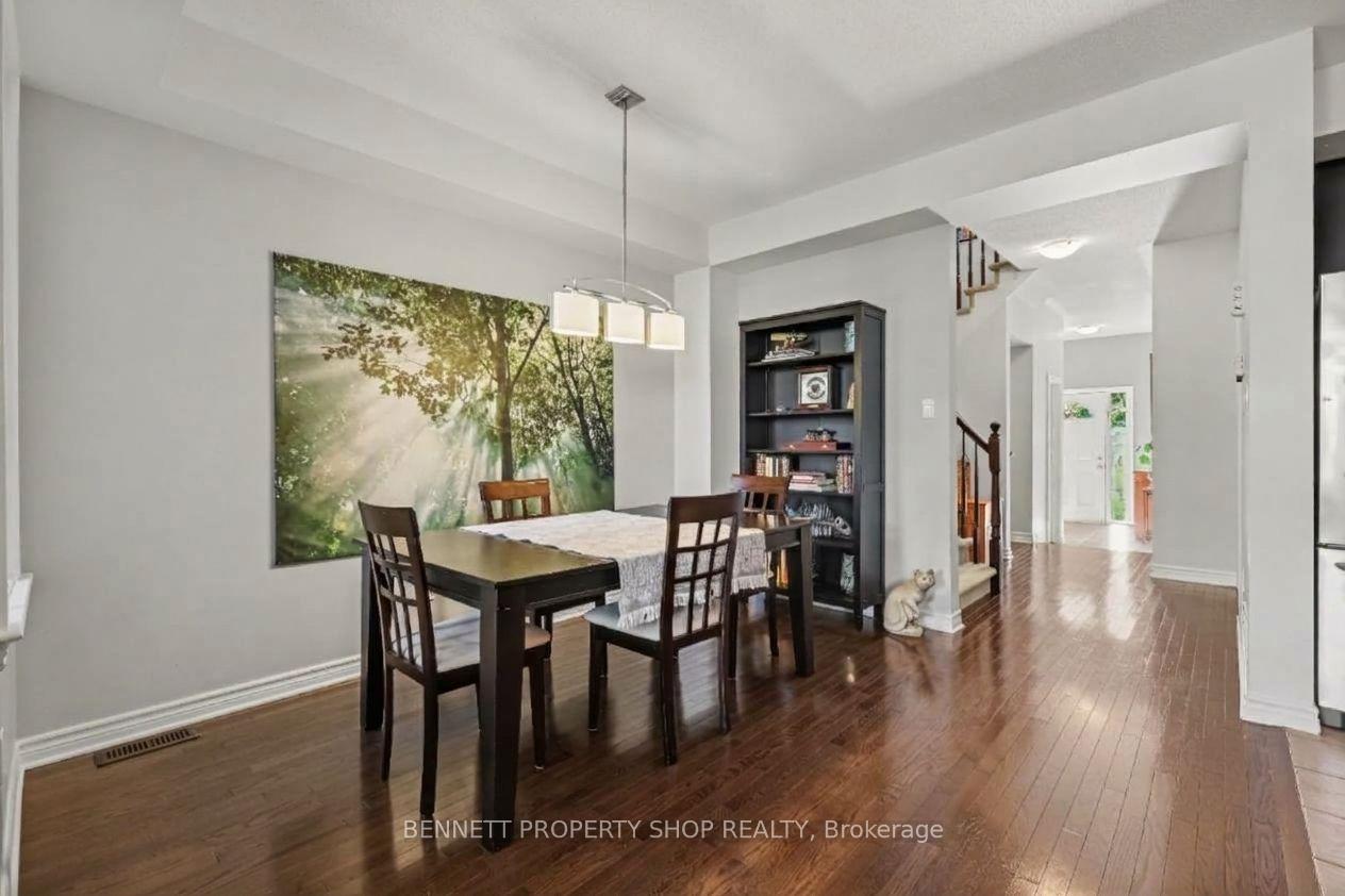 Photo 6 of 1063 Northgraves Crescent, Ottawa, Kanata - Emerald Meadows/Trailwest — HOMEH
