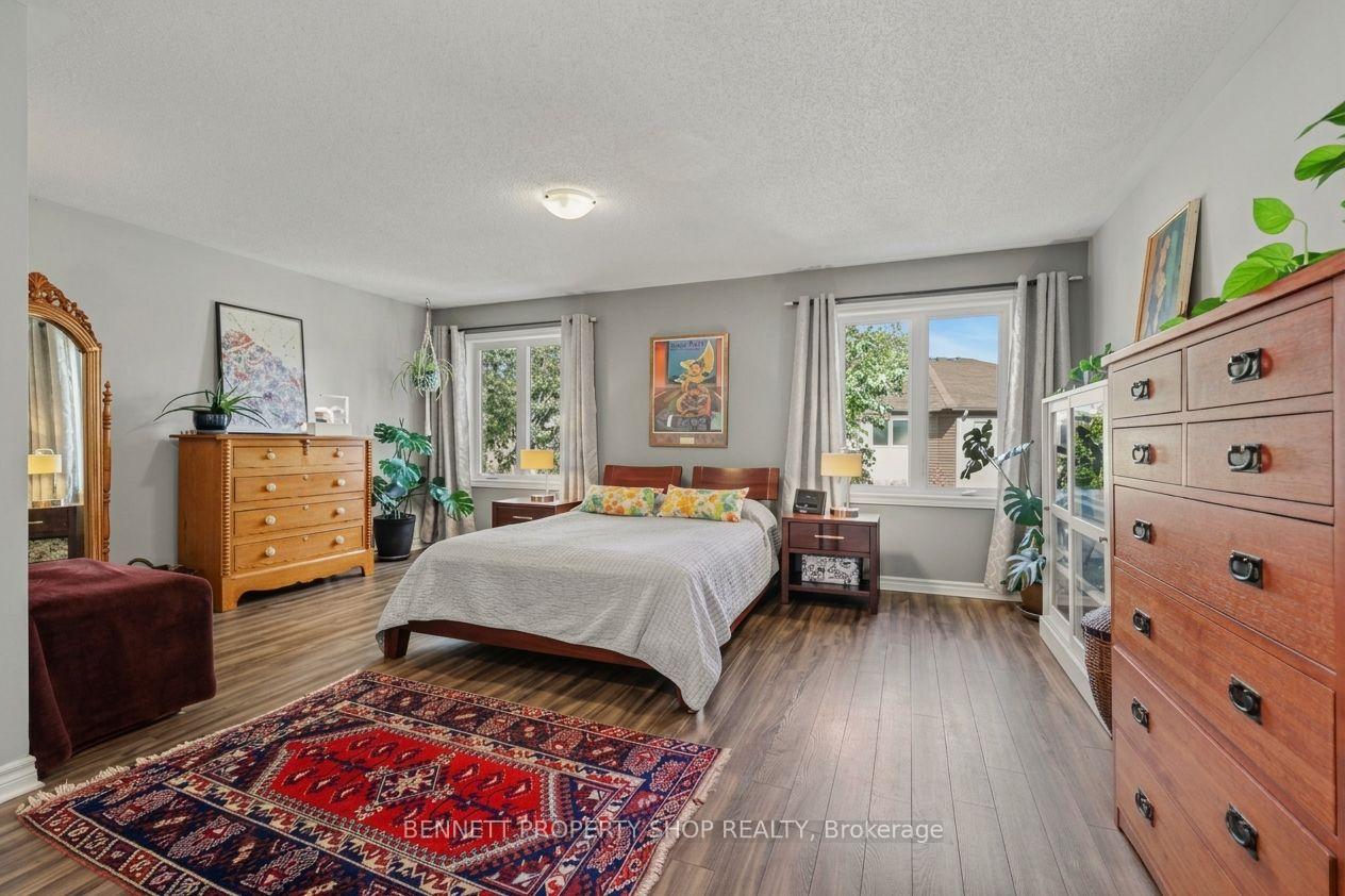 Photo 11 of 1063 Northgraves Crescent, Ottawa, Kanata - Emerald Meadows/Trailwest — HOMEH