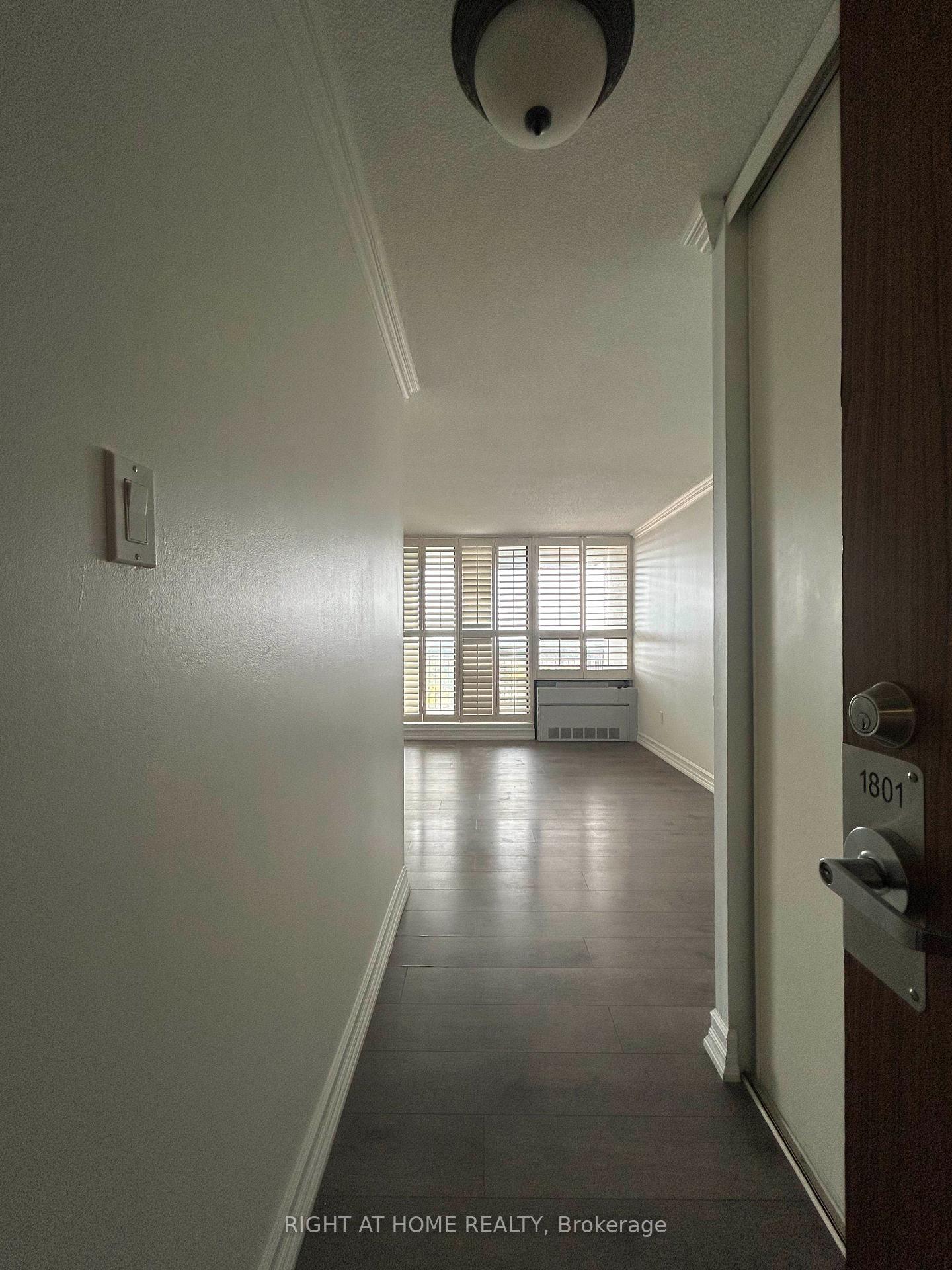 Photo 3 of Unit 1801, 20 Mississauga Valley Boulevard, Mississauga, Mississauga Valleys — HOMEH