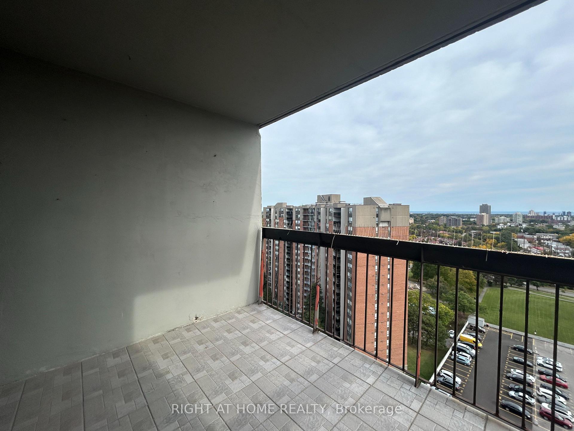 Photo 12 of Unit 1801, 20 Mississauga Valley Boulevard, Mississauga, Mississauga Valleys — HOMEH