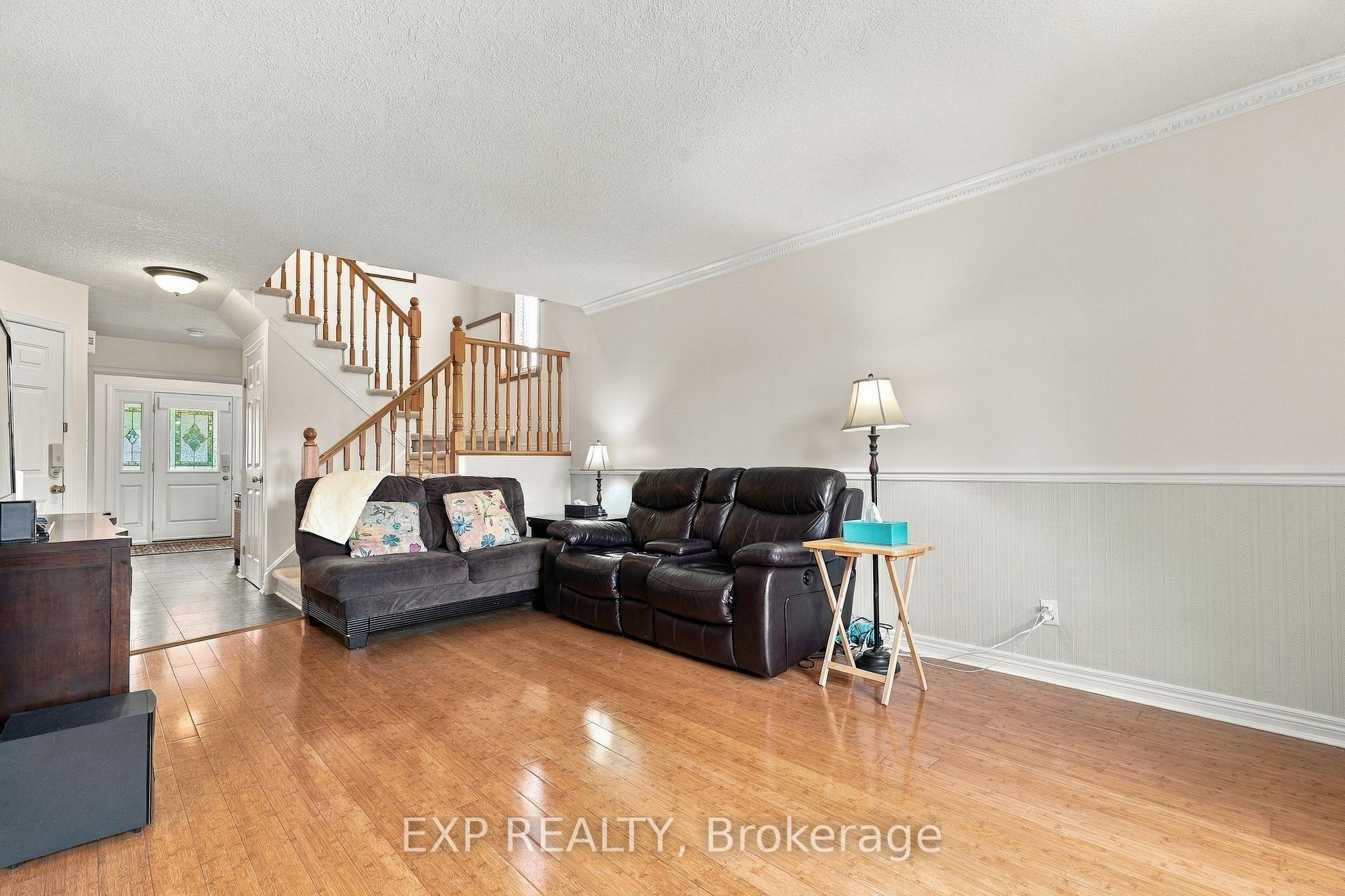 Photo 8 of 99 Stiefelmeyer Crescent, Wilmot, Baden — HOMEH