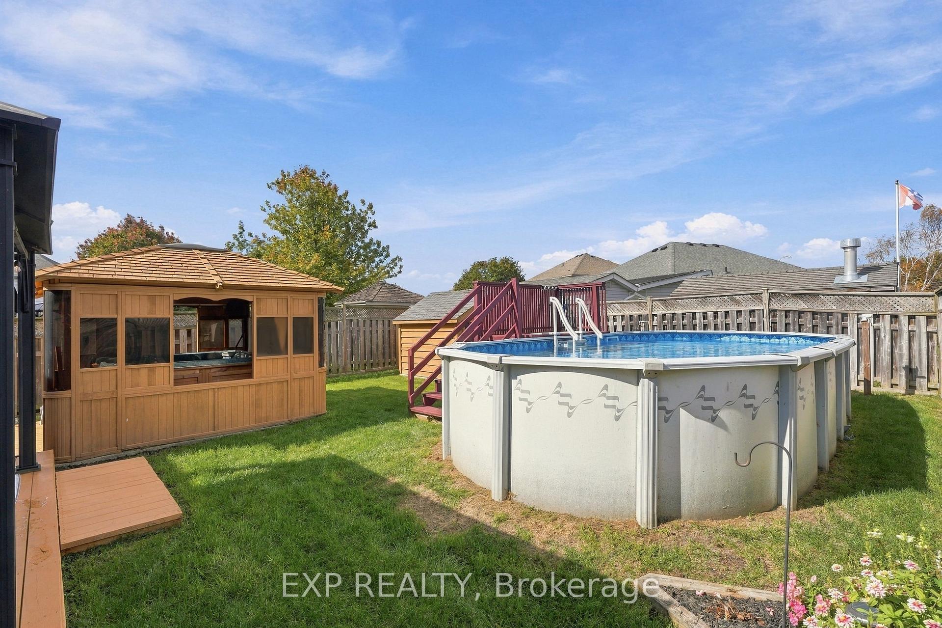 Photo 40 of 99 Stiefelmeyer Crescent, Wilmot, Baden — HOMEH