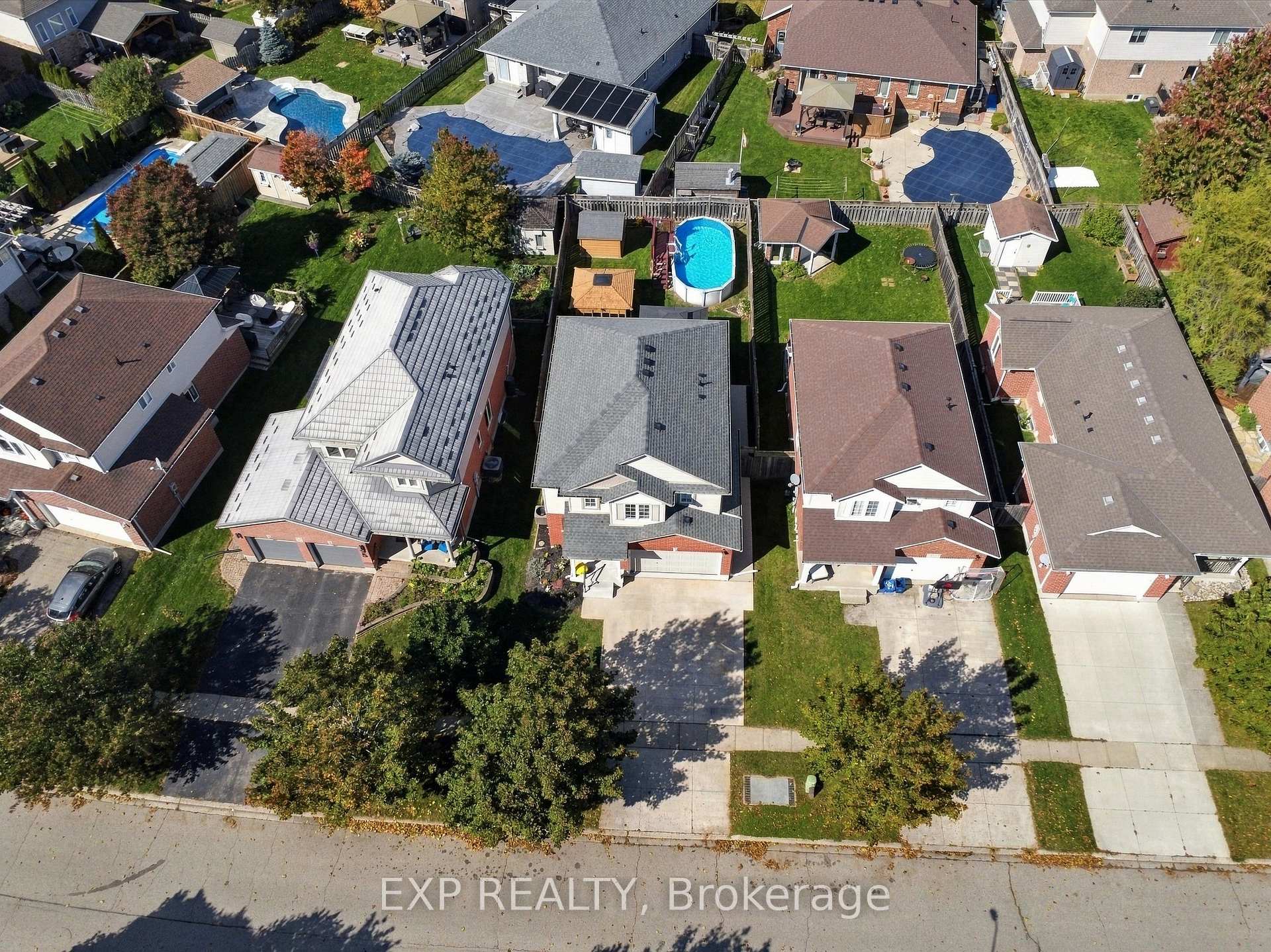 Photo 50 of 99 Stiefelmeyer Crescent, Wilmot, Baden — HOMEH