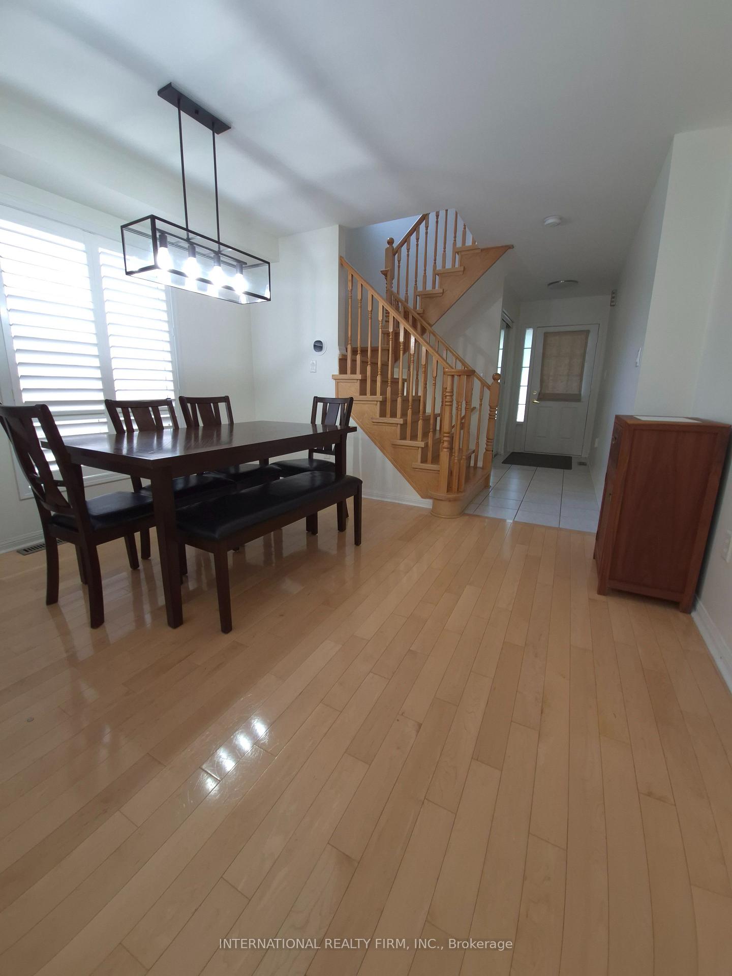 Photo 8 of 2588 Valleyridge Drive, Oakville, Bronte Creek — HOMEH