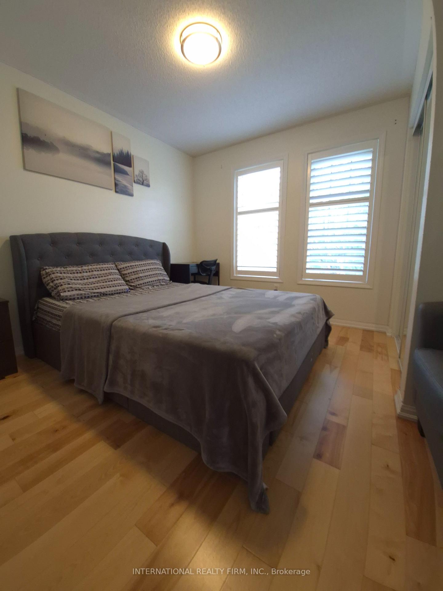 Photo 9 of 2588 Valleyridge Drive, Oakville, Bronte Creek — HOMEH