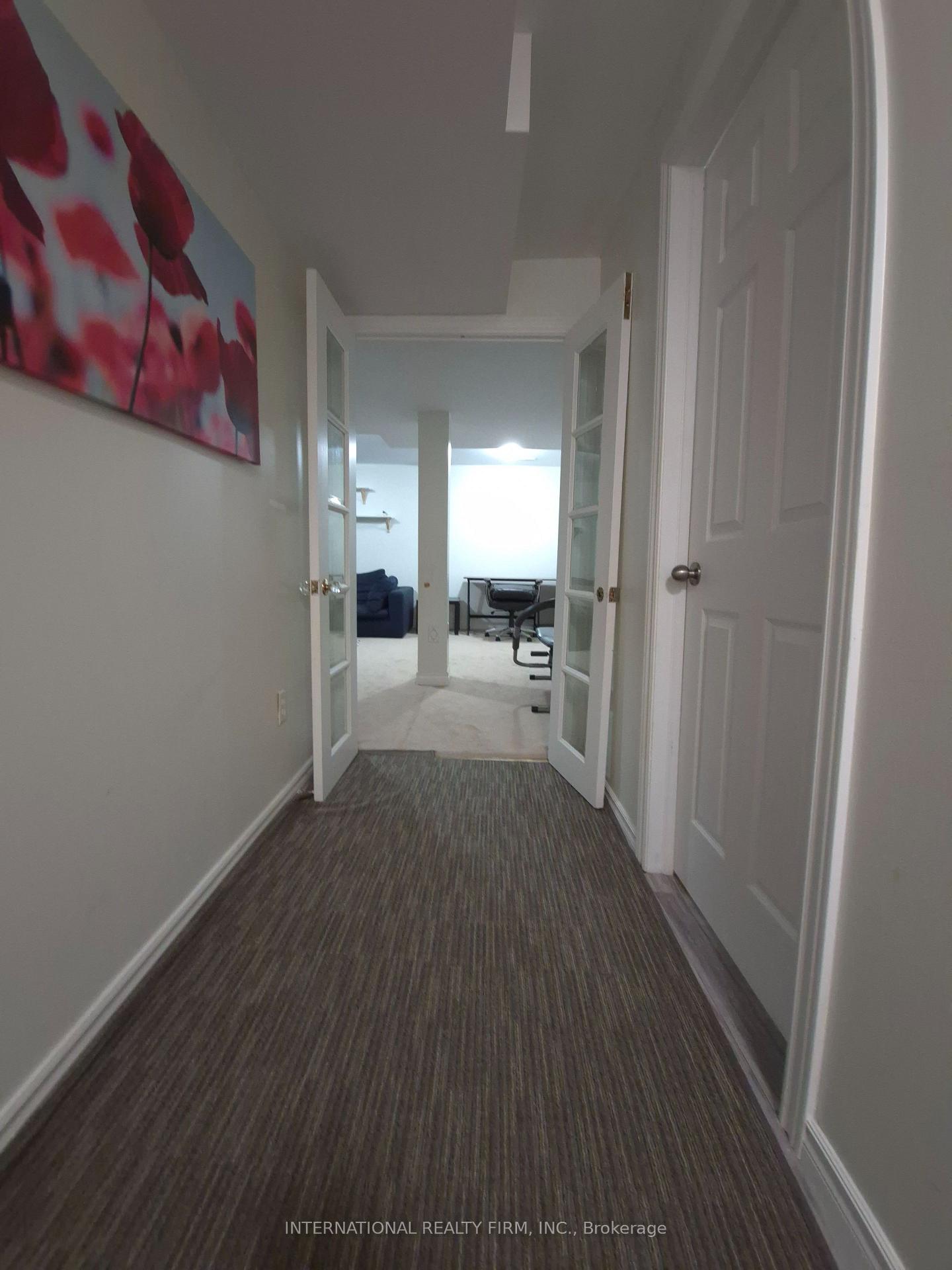 Photo 24 of 2588 Valleyridge Drive, Oakville, Bronte Creek — HOMEH