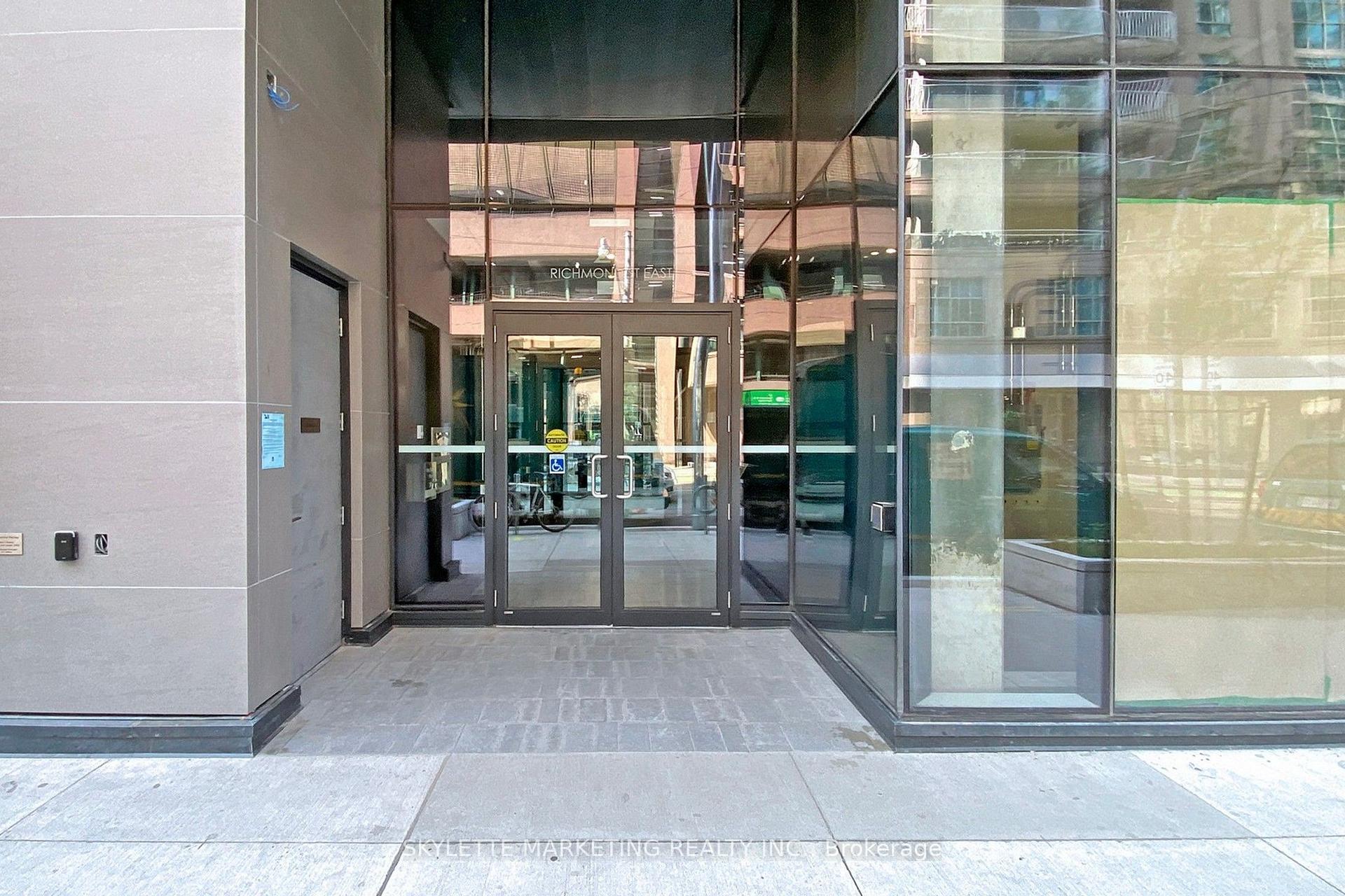 Photo 50 of Unit 617, 25 Richmond Street E, Toronto, Church-Yonge Corridor — HOMEH