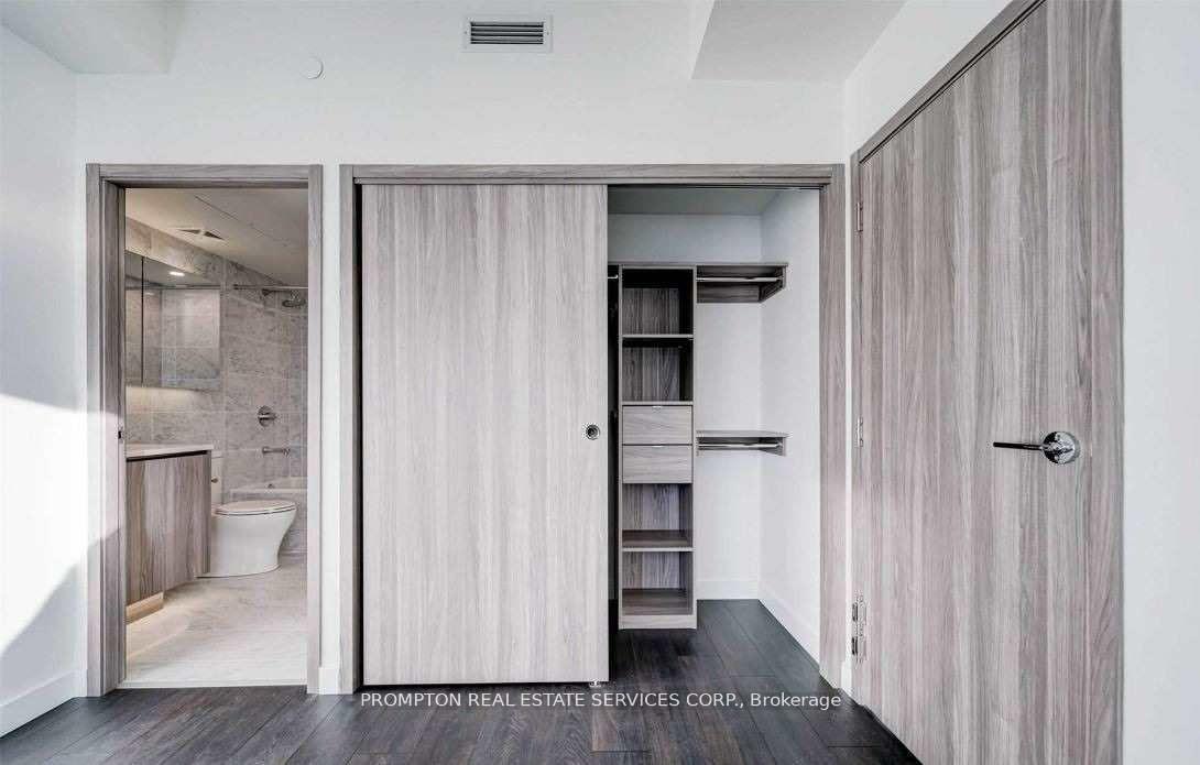 Photo 7 of Unit 1706, 95 Mcmahon Drive, North York, Bayview Village — HOMEH