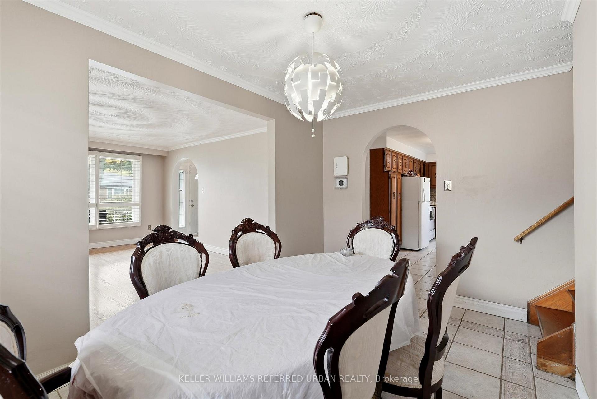 Photo 9 of 128 Hadeland Avenue, Hamilton, Fessenden — HOMEH