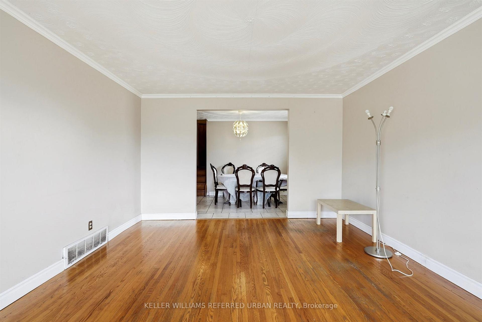 Photo 11 of 128 Hadeland Avenue, Hamilton, Fessenden — HOMEH