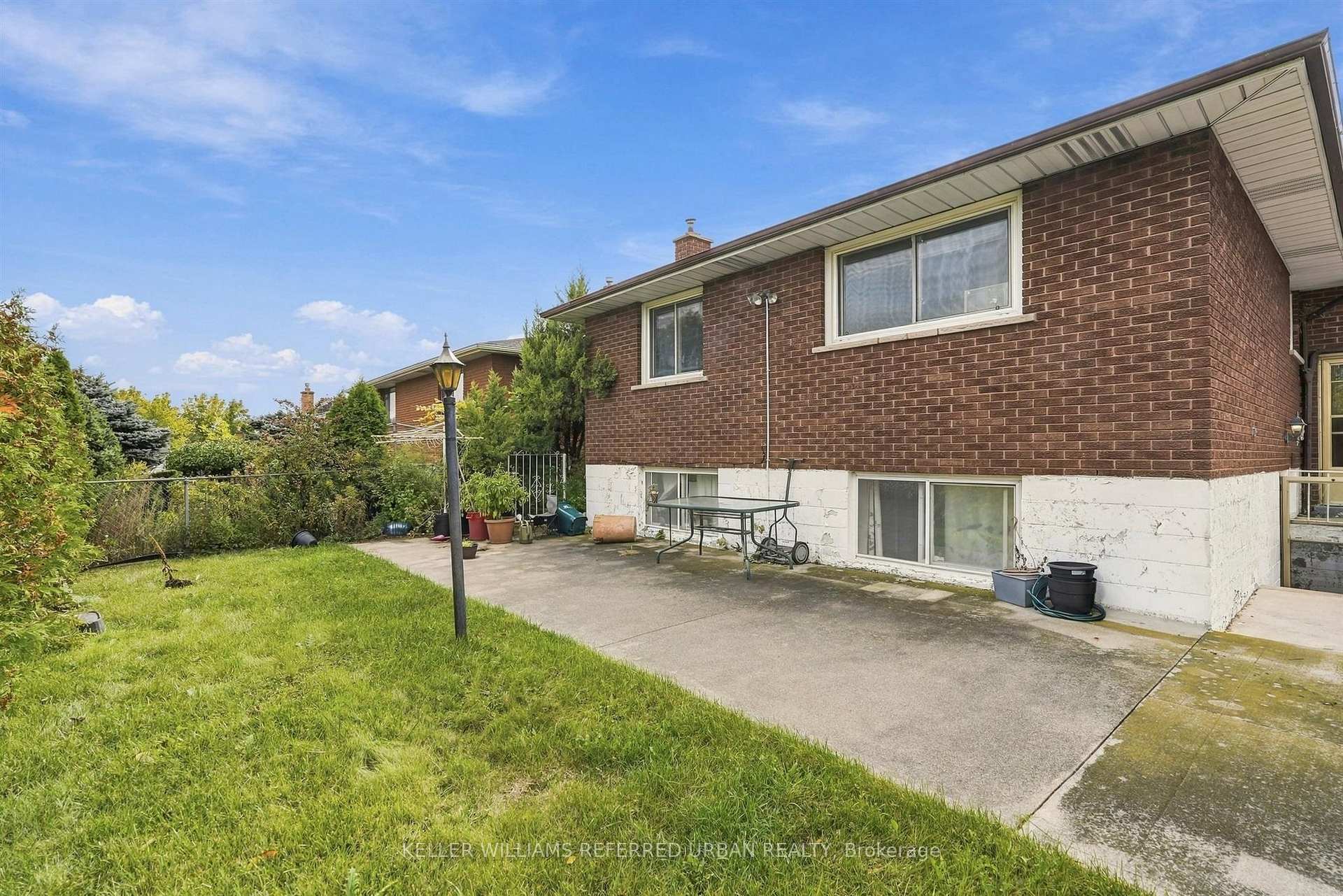 Photo 18 of 128 Hadeland Avenue, Hamilton, Fessenden — HOMEH