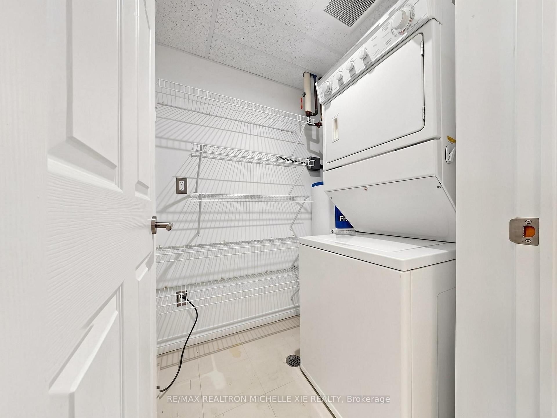 Photo 21 of Unit 411, 18 Concorde Place, North York, Banbury-Don Mills — HOMEH