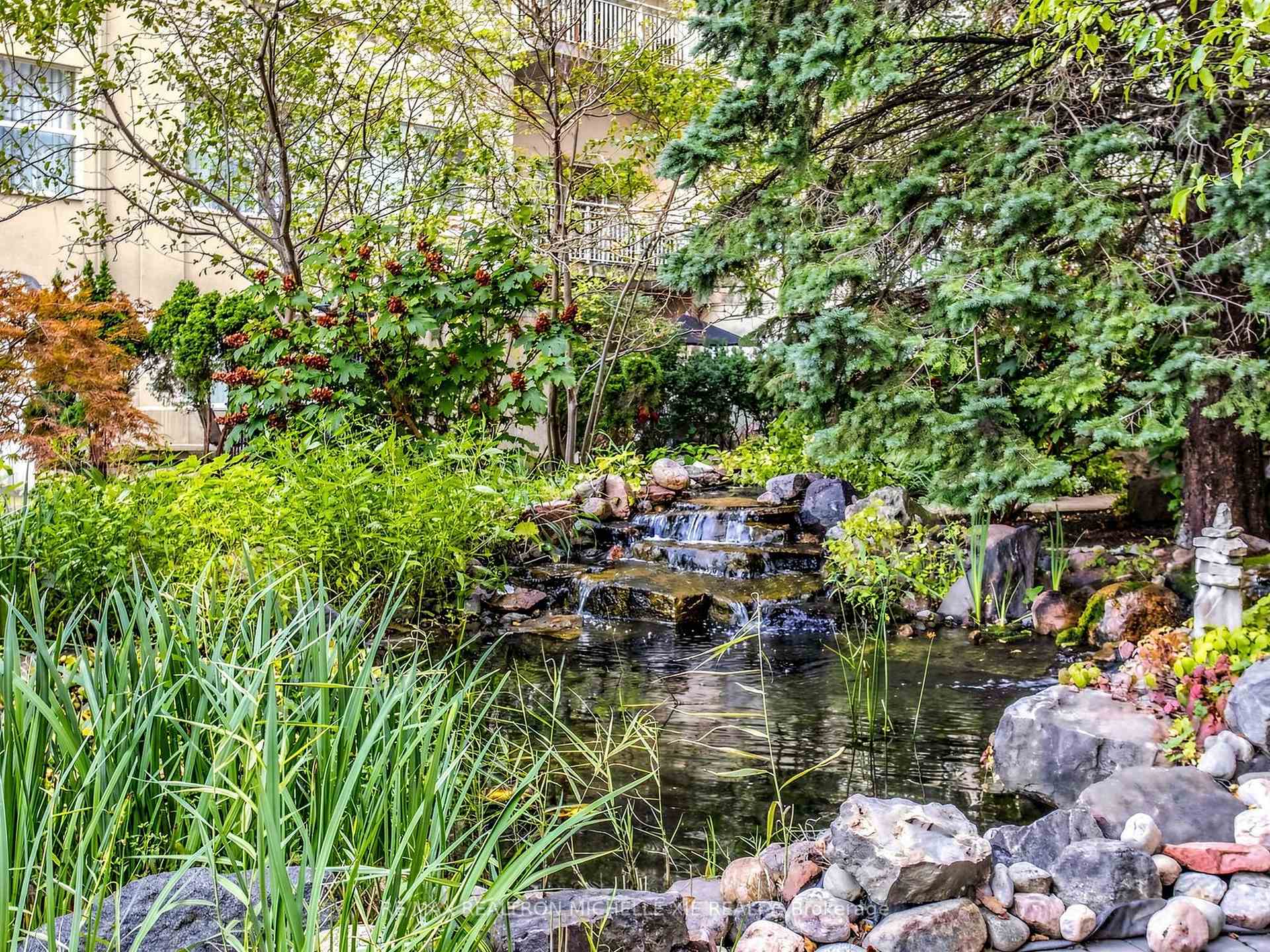 Photo 48 of Unit 411, 18 Concorde Place, North York, Banbury-Don Mills — HOMEH