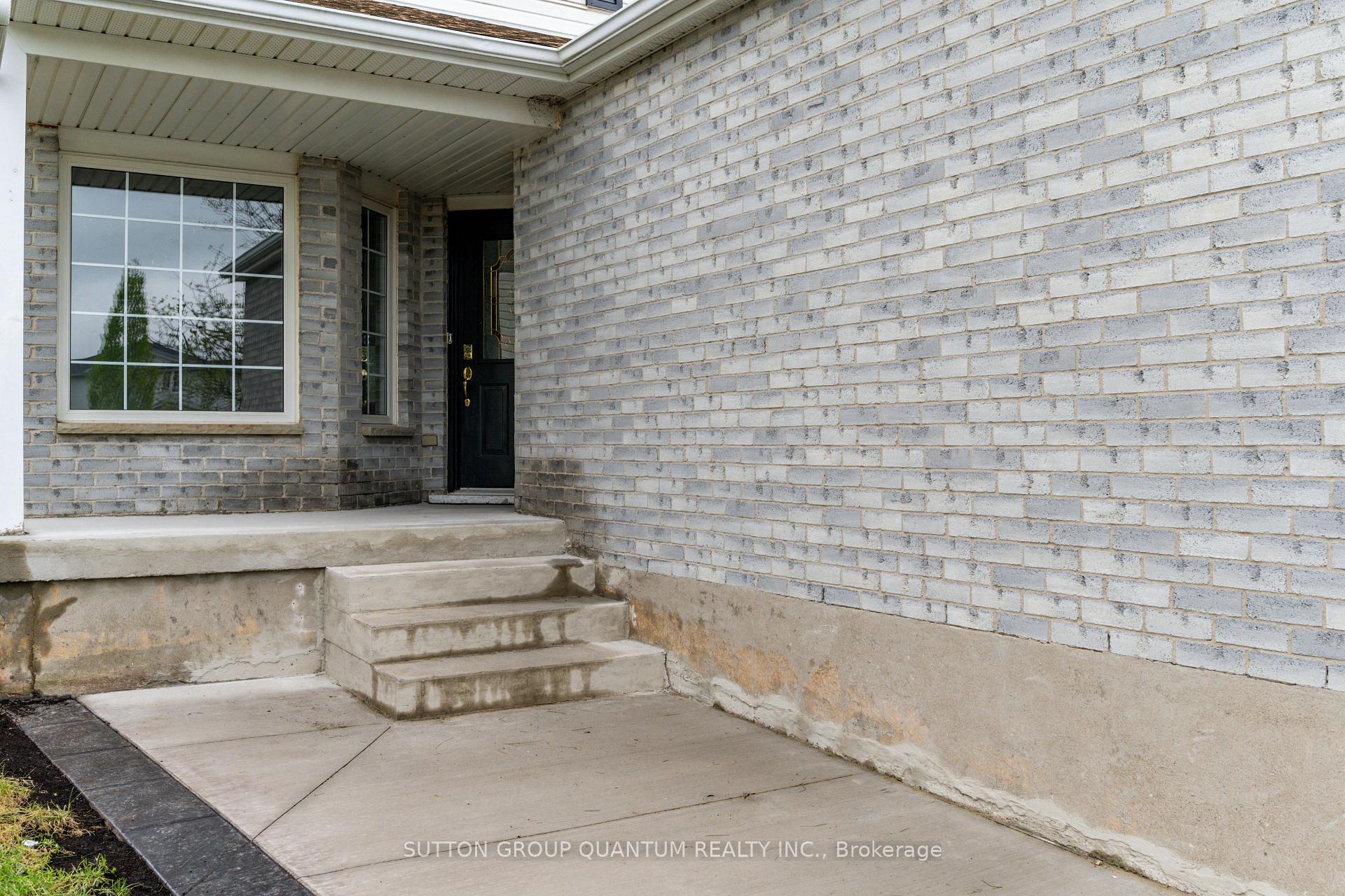Photo 2 of Unit Upper, 48 White Sands Court, Kitchener, Laurentian Hills/Country Hills W — HOMEH
