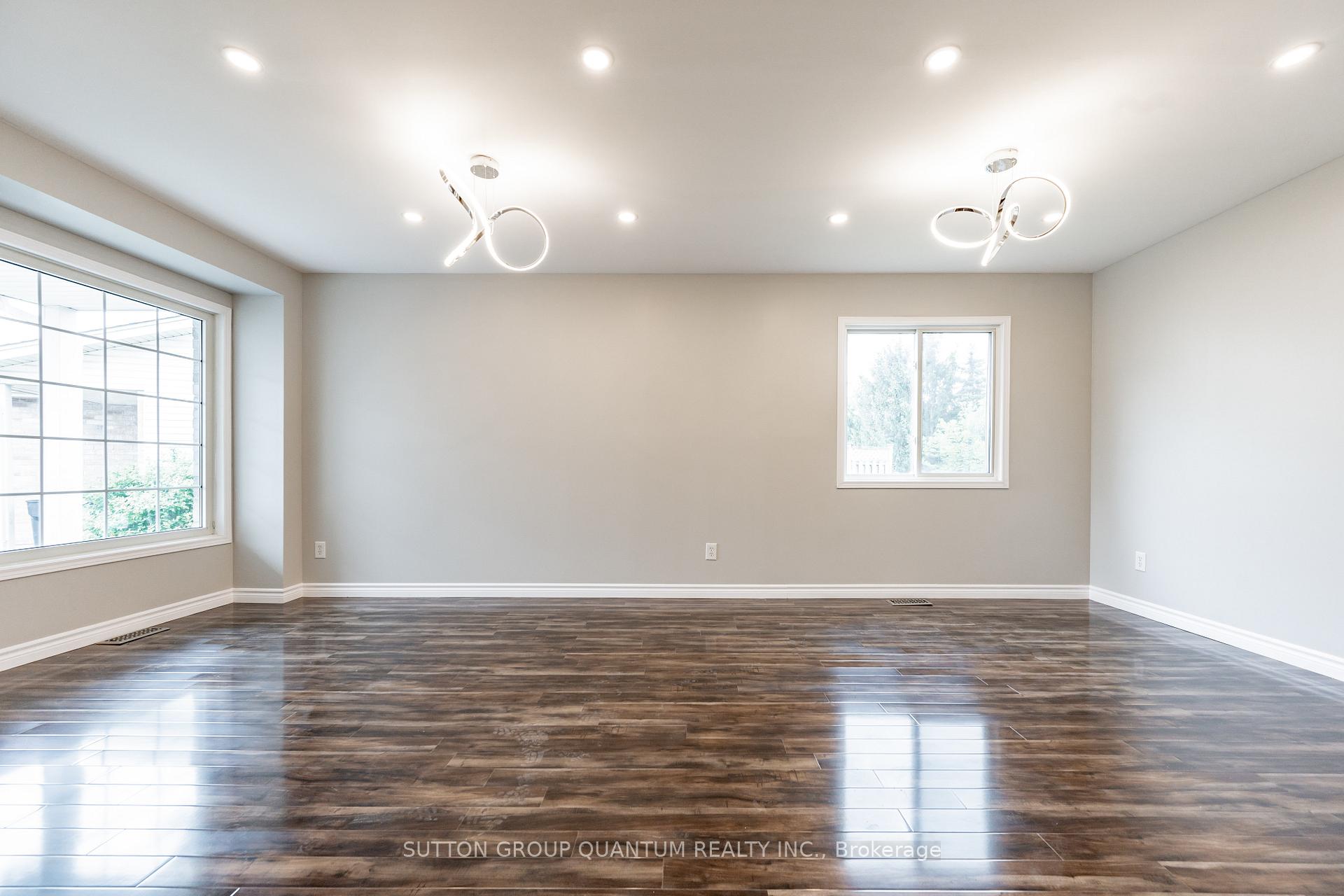 Photo 6 of Unit Upper, 48 White Sands Court, Kitchener, Laurentian Hills/Country Hills W — HOMEH