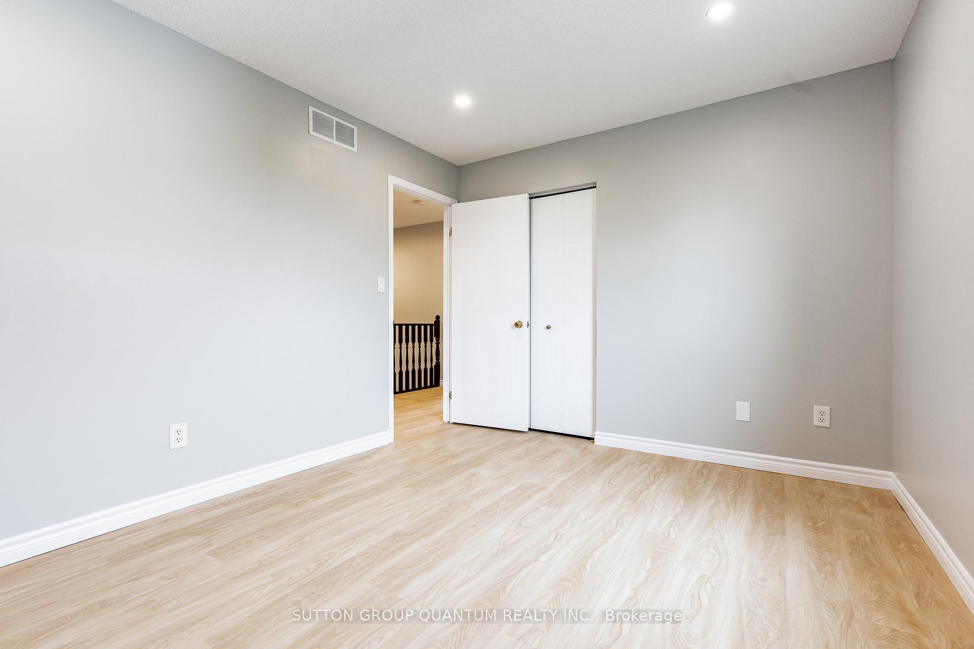 Photo 20 of Unit Upper, 48 White Sands Court, Kitchener, Laurentian Hills/Country Hills W — HOMEH