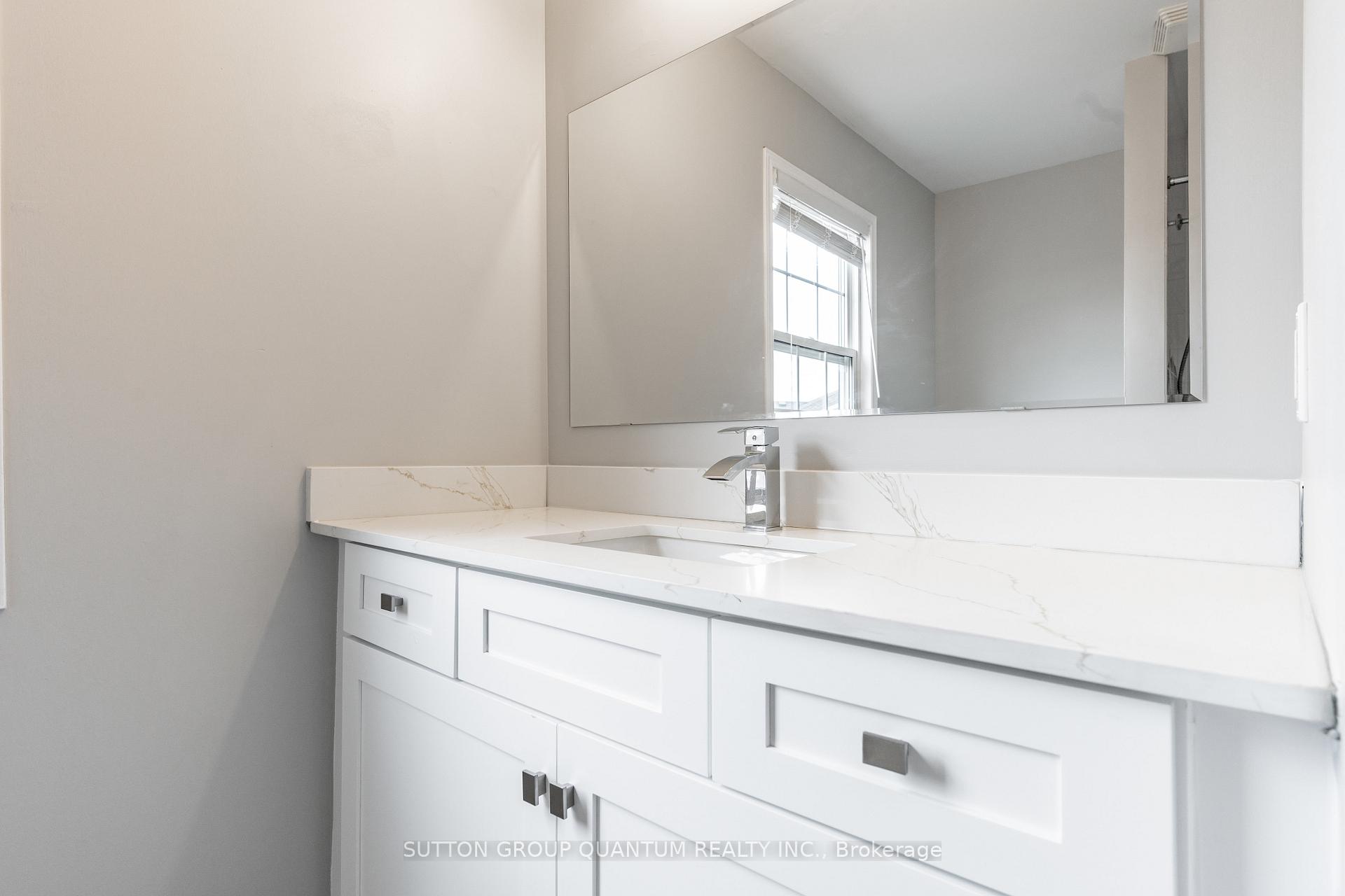 Photo 24 of Unit Upper, 48 White Sands Court, Kitchener, Laurentian Hills/Country Hills W — HOMEH