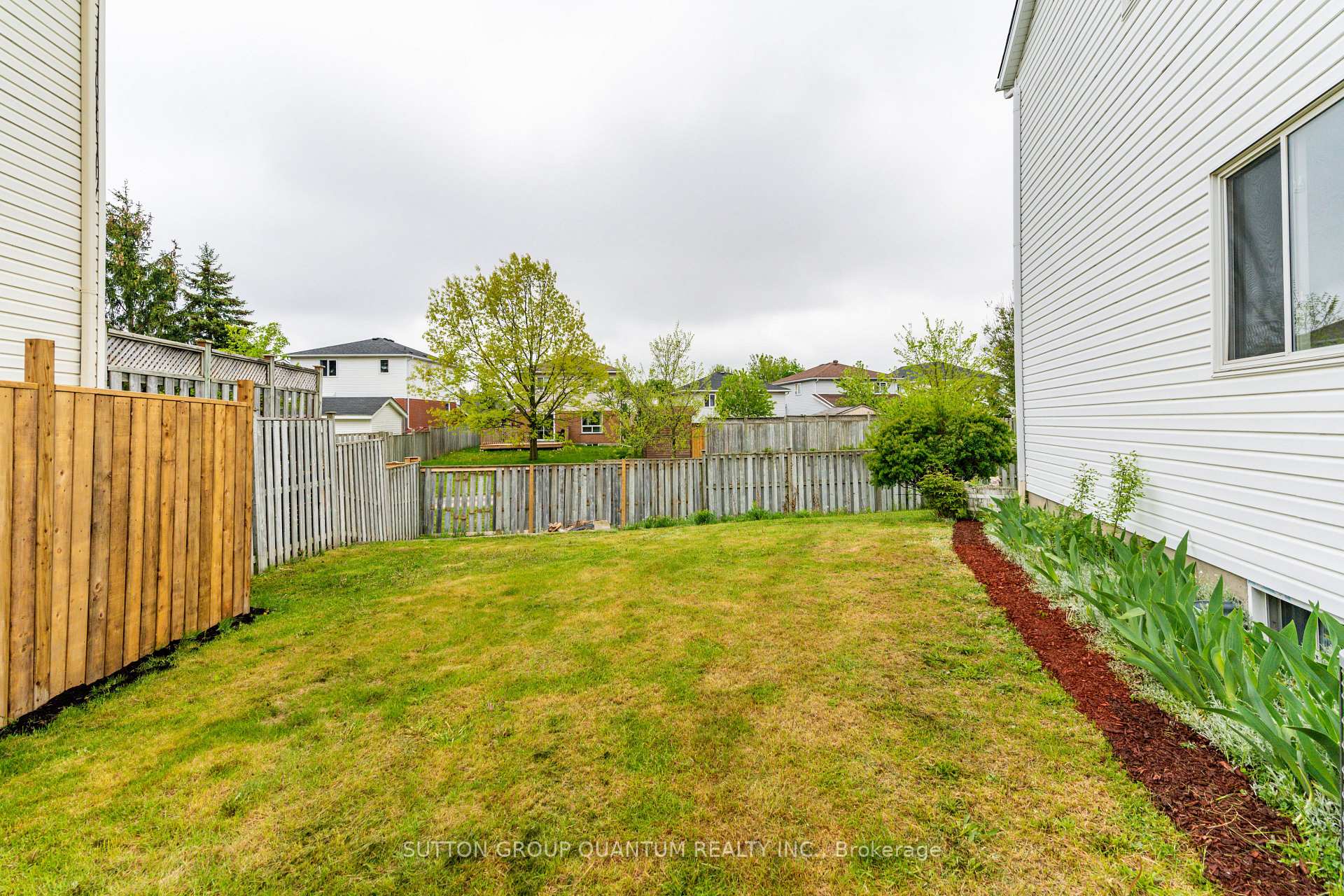 Photo 28 of Unit Upper, 48 White Sands Court, Kitchener, Laurentian Hills/Country Hills W — HOMEH