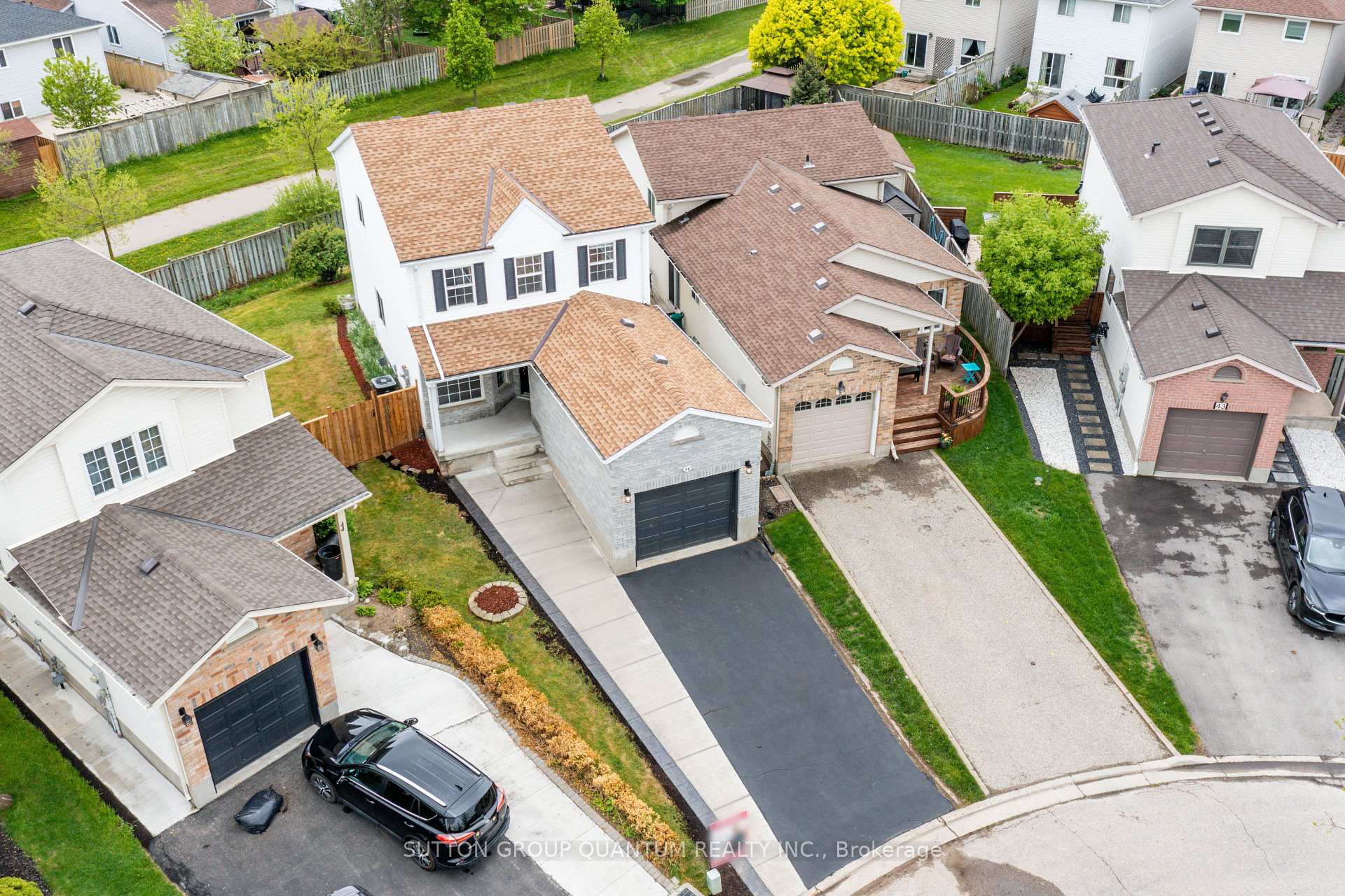 Photo 32 of Unit Upper, 48 White Sands Court, Kitchener, Laurentian Hills/Country Hills W — HOMEH