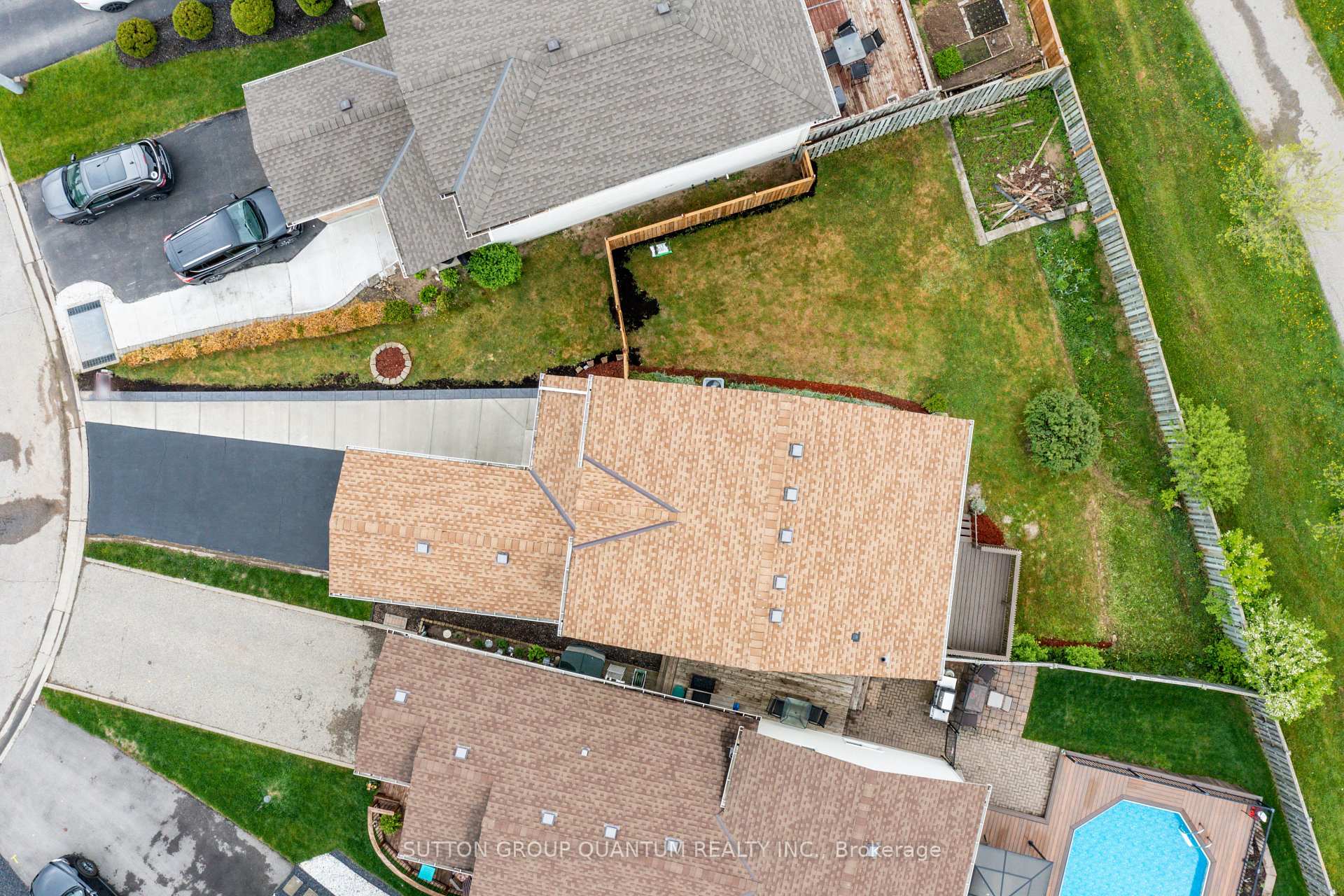 Photo 34 of Unit Upper, 48 White Sands Court, Kitchener, Laurentian Hills/Country Hills W — HOMEH